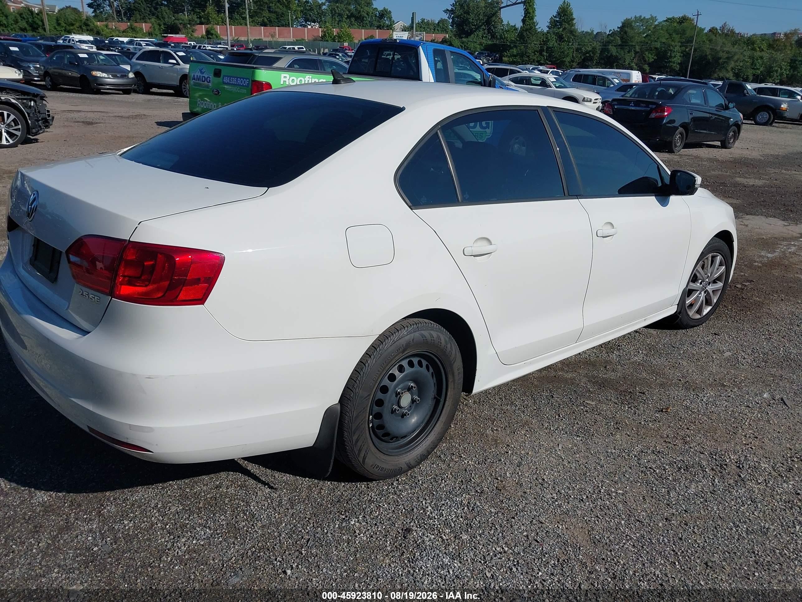 2012 Volkswagen Jetta 2.5l Se White vin: 3VWDP7AJ4CM357757