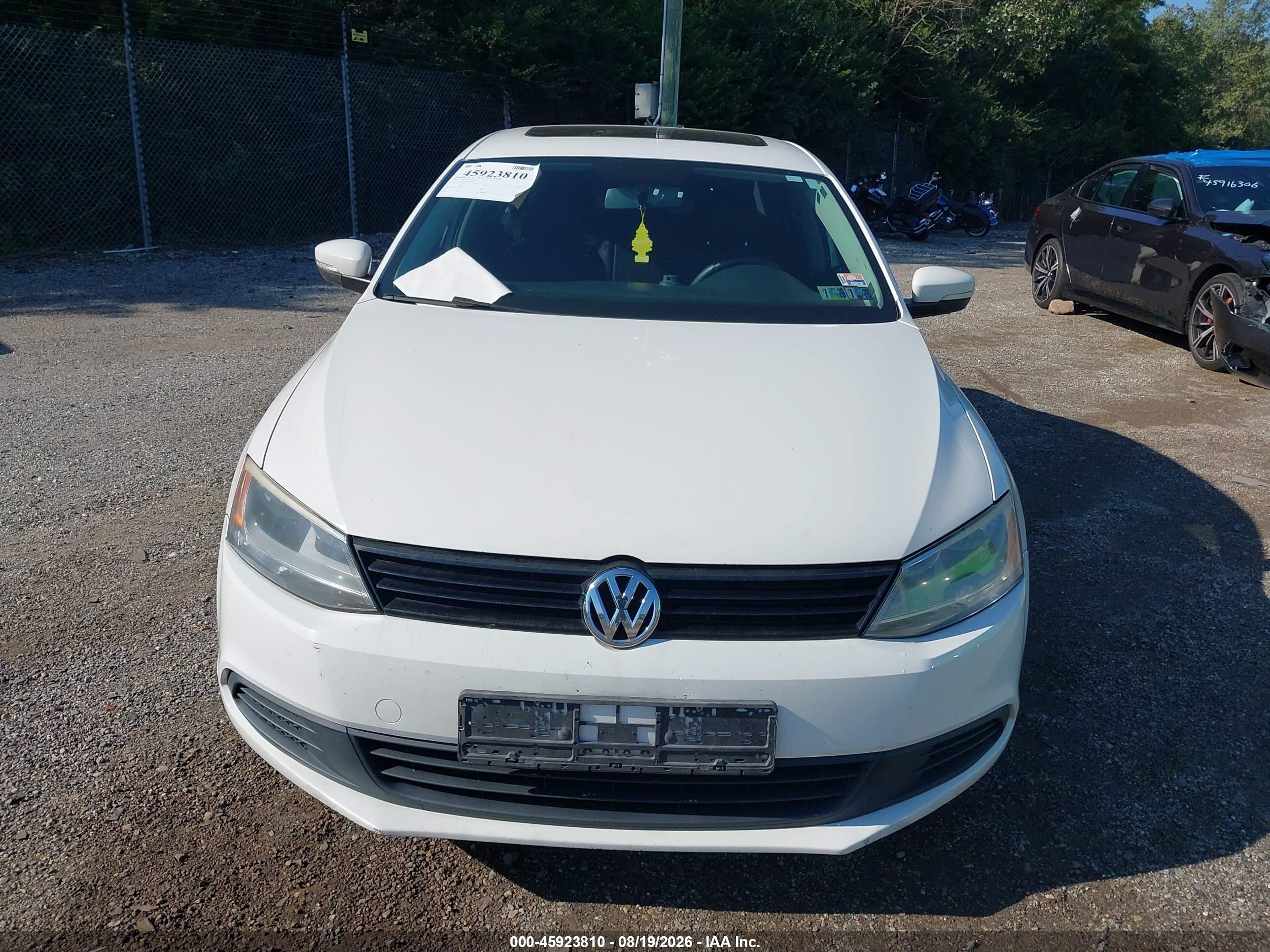 2012 Volkswagen Jetta 2.5l Se White vin: 3VWDP7AJ4CM357757
