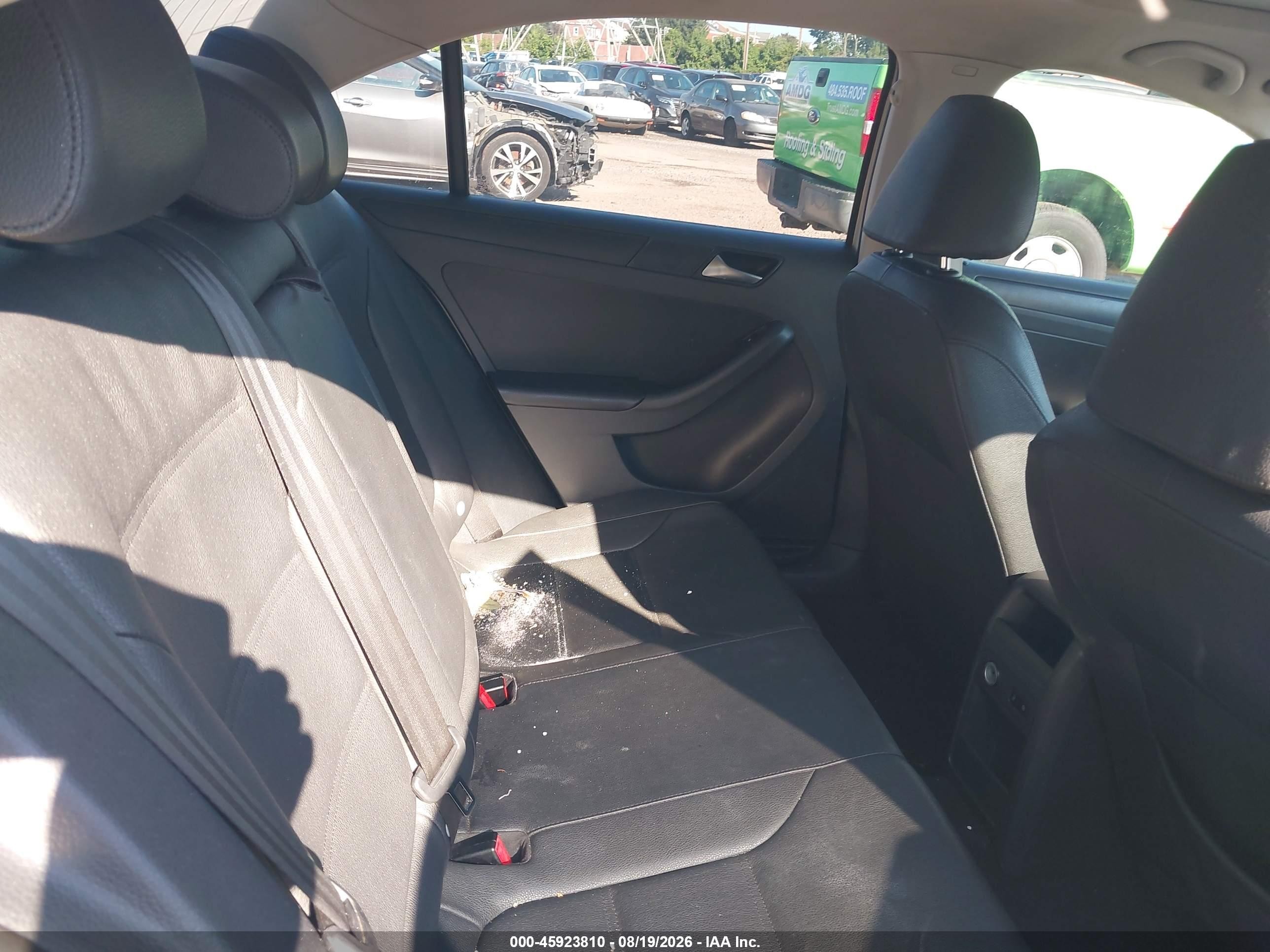 2012 Volkswagen Jetta 2.5l Se White vin: 3VWDP7AJ4CM357757