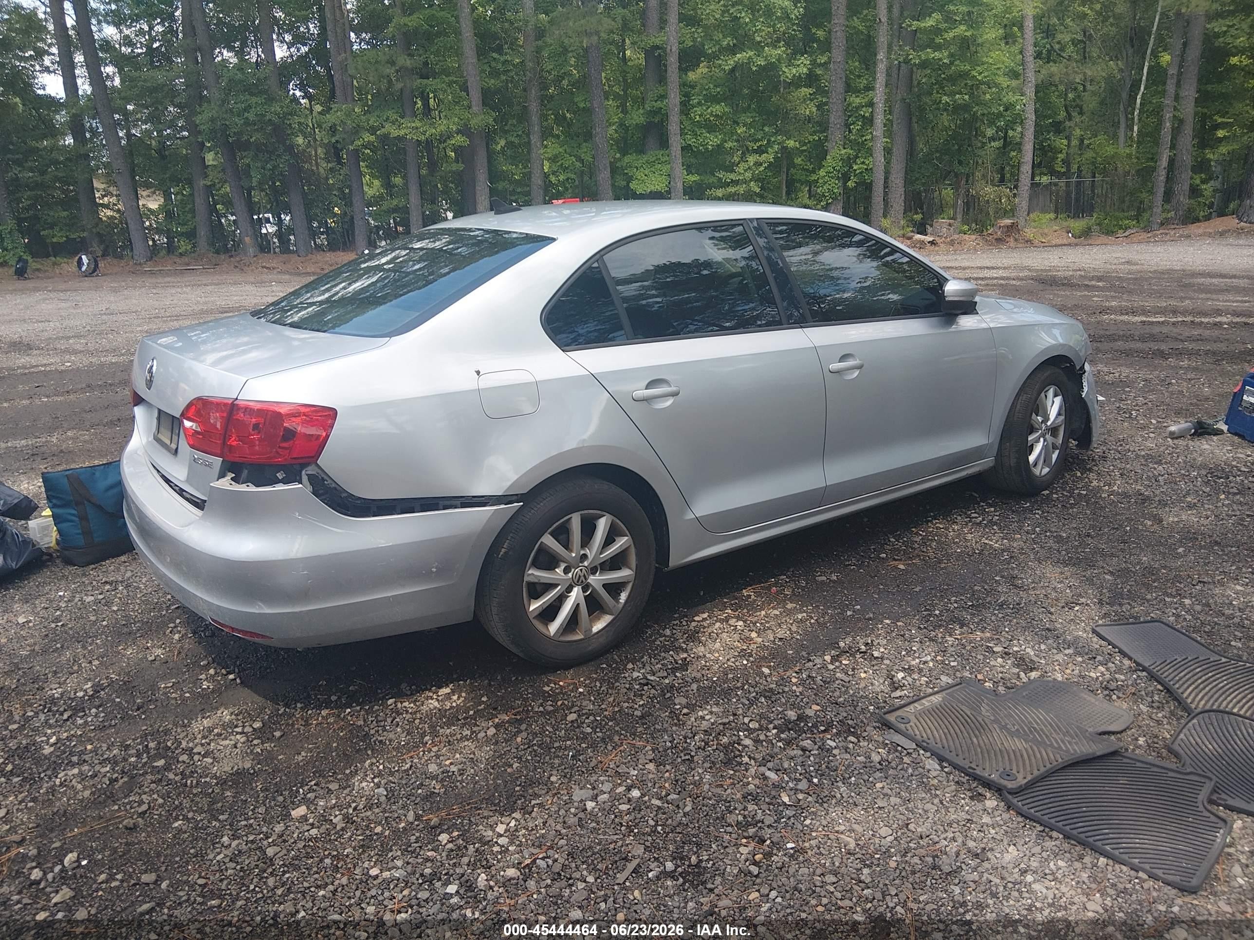 2012 Volkswagen Jetta 2.5l Se Silver vin: 3VWDP7AJ4CM419044