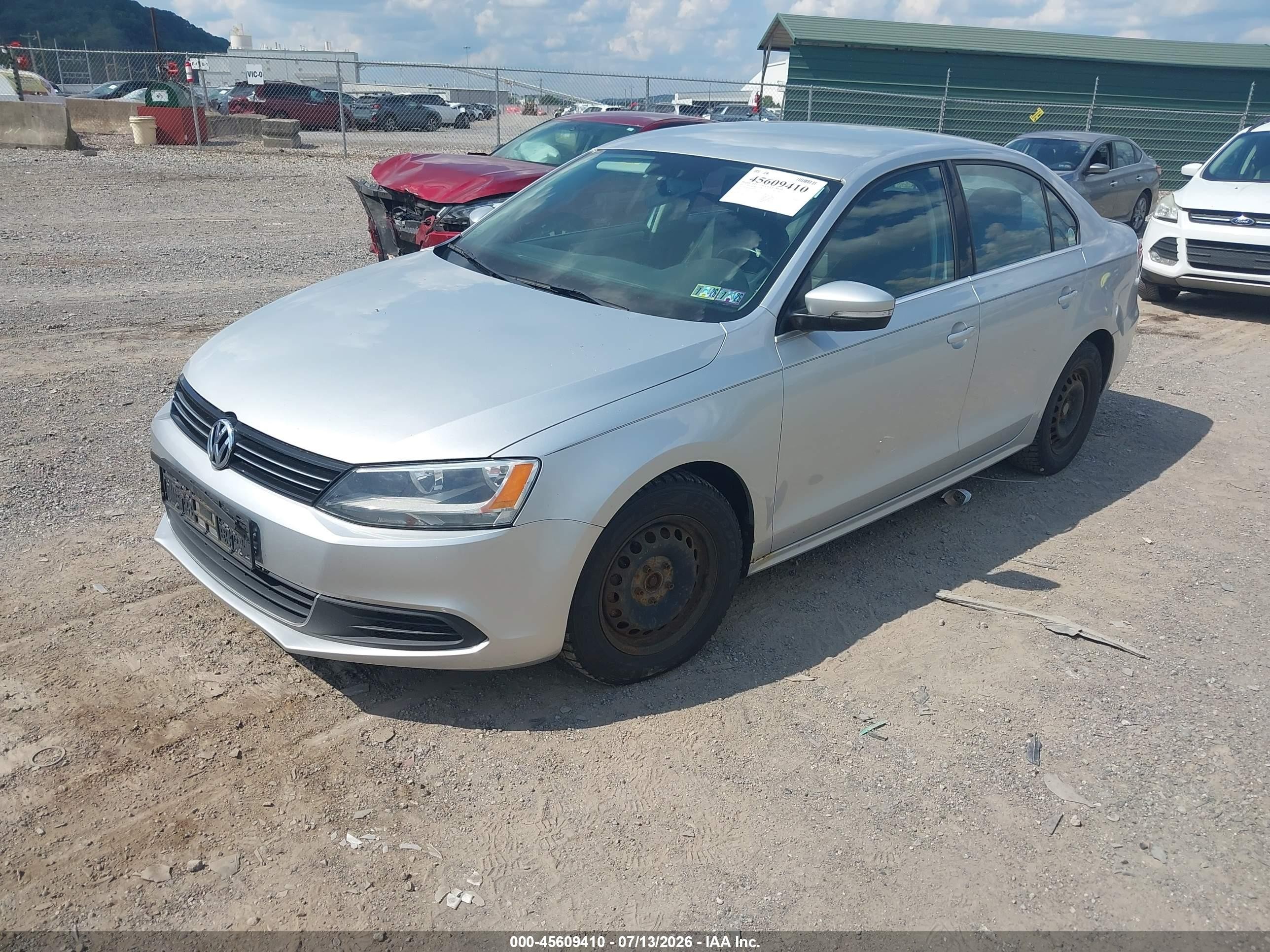 2013 Volkswagen Jetta 2.5l Se Silver vin: 3VWDP7AJ4DM200215