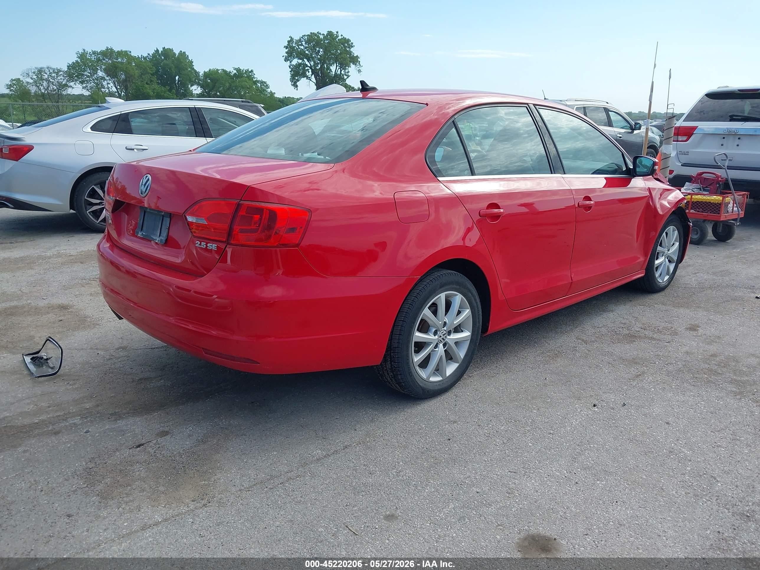 2013 Volkswagen Jetta 2.5l Se Red vin: 3VWDP7AJ4DM307670