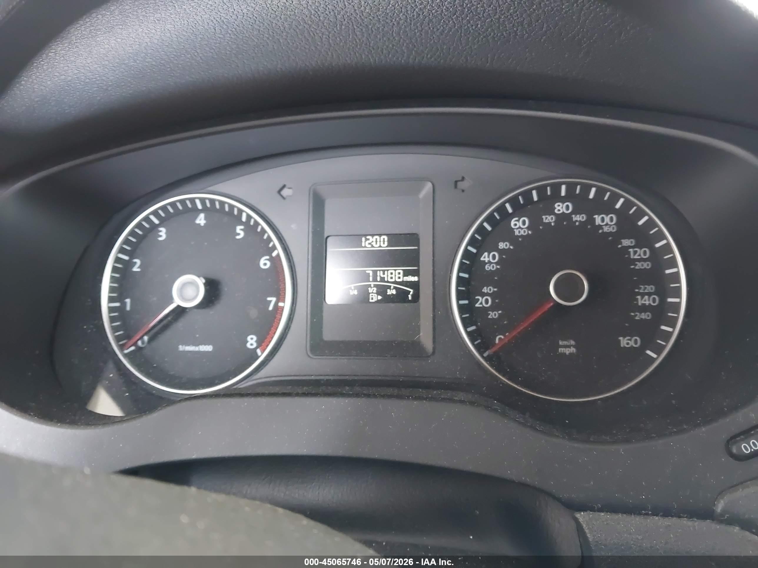 2013 Volkswagen Jetta 2.5l Se Silver vin: 3VWDP7AJ4DM307796