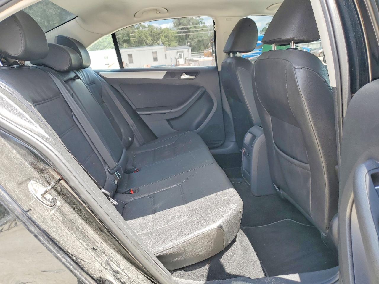2013 Volkswagen Jetta Se Black vin: 3VWDP7AJ4DM351135