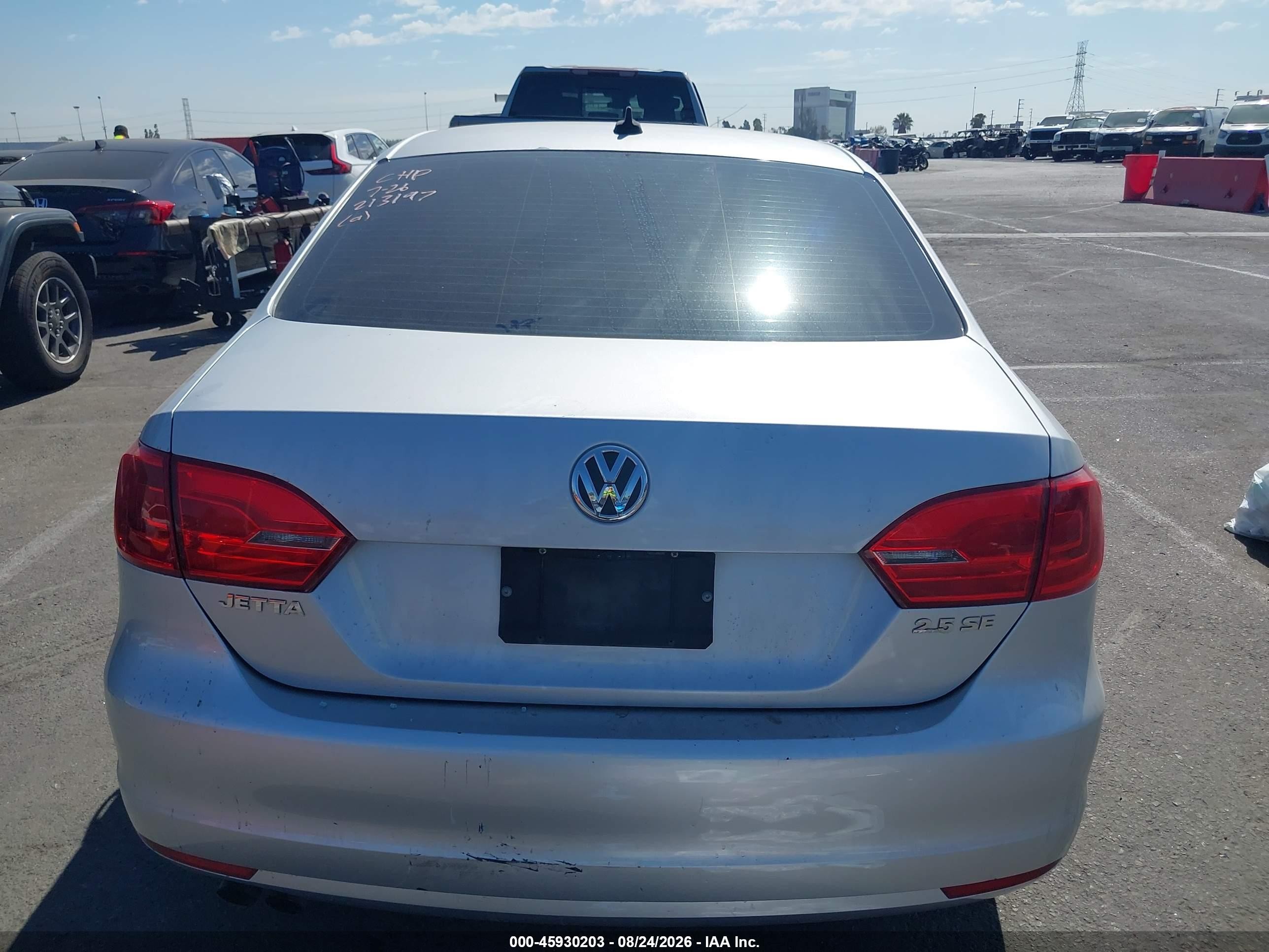2013 Volkswagen Jetta 2.5l Se Серебряный vin: 3VWDP7AJ4DM361440