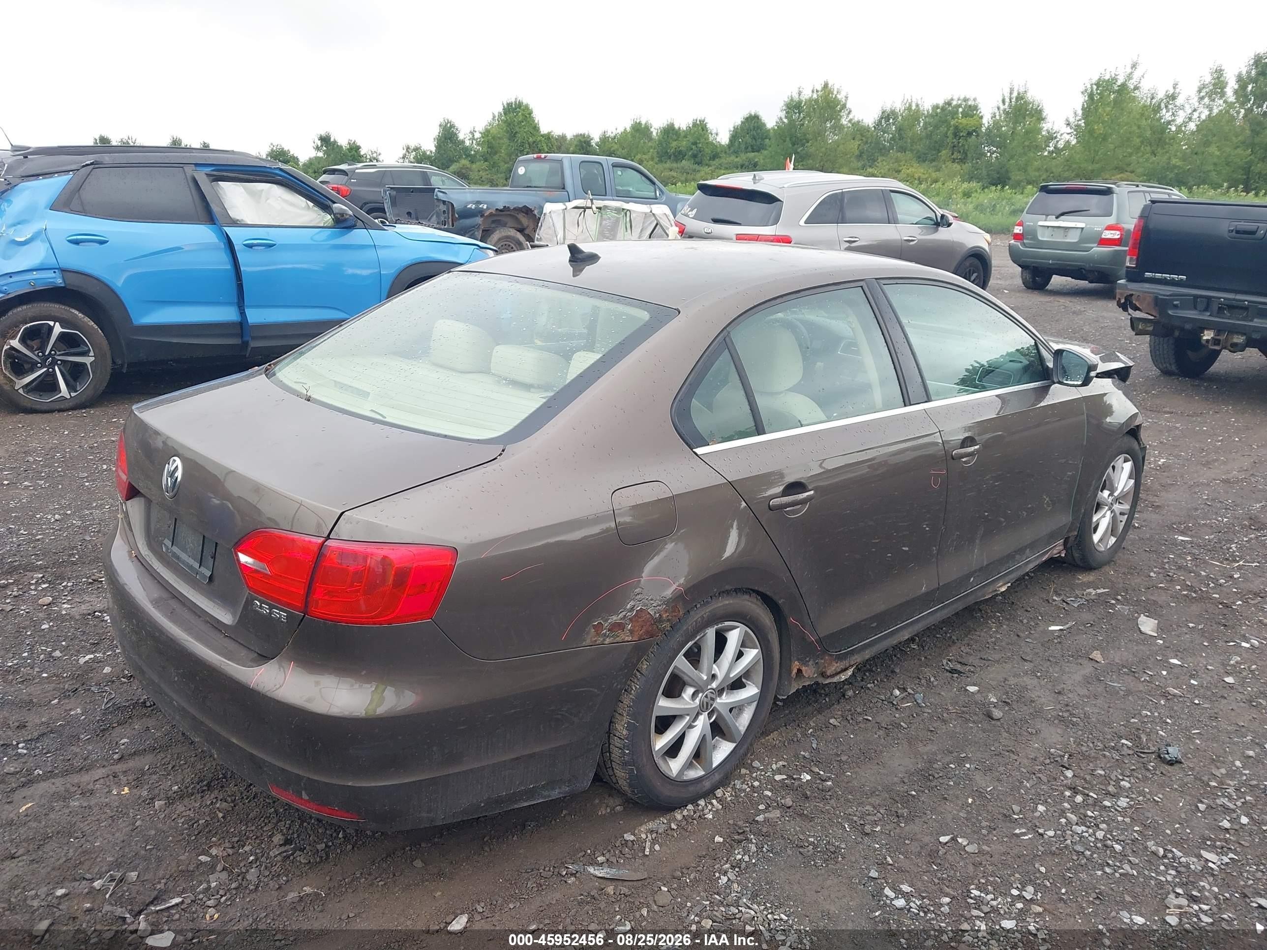 2013 Volkswagen Jetta 2.5l Se Brown vin: 3VWDP7AJ4DM372289
