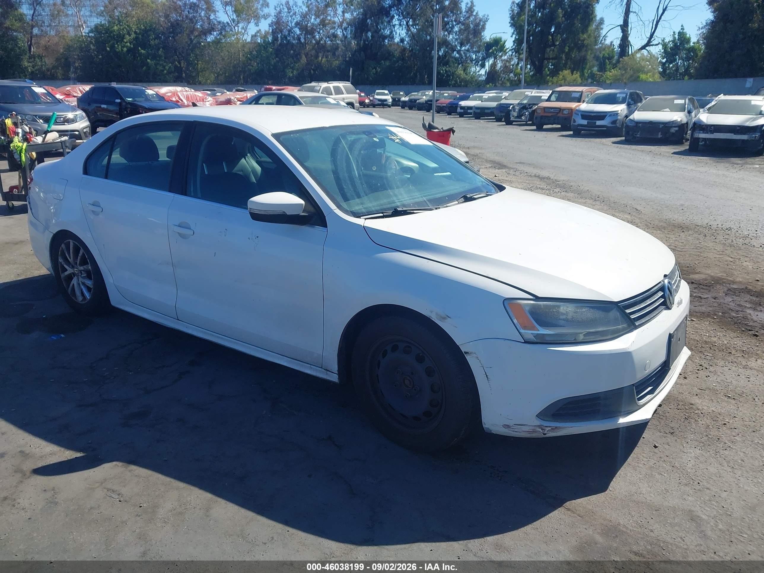 2013 Volkswagen Jetta 2.5l Se White vin: 3VWDP7AJ4DM384944