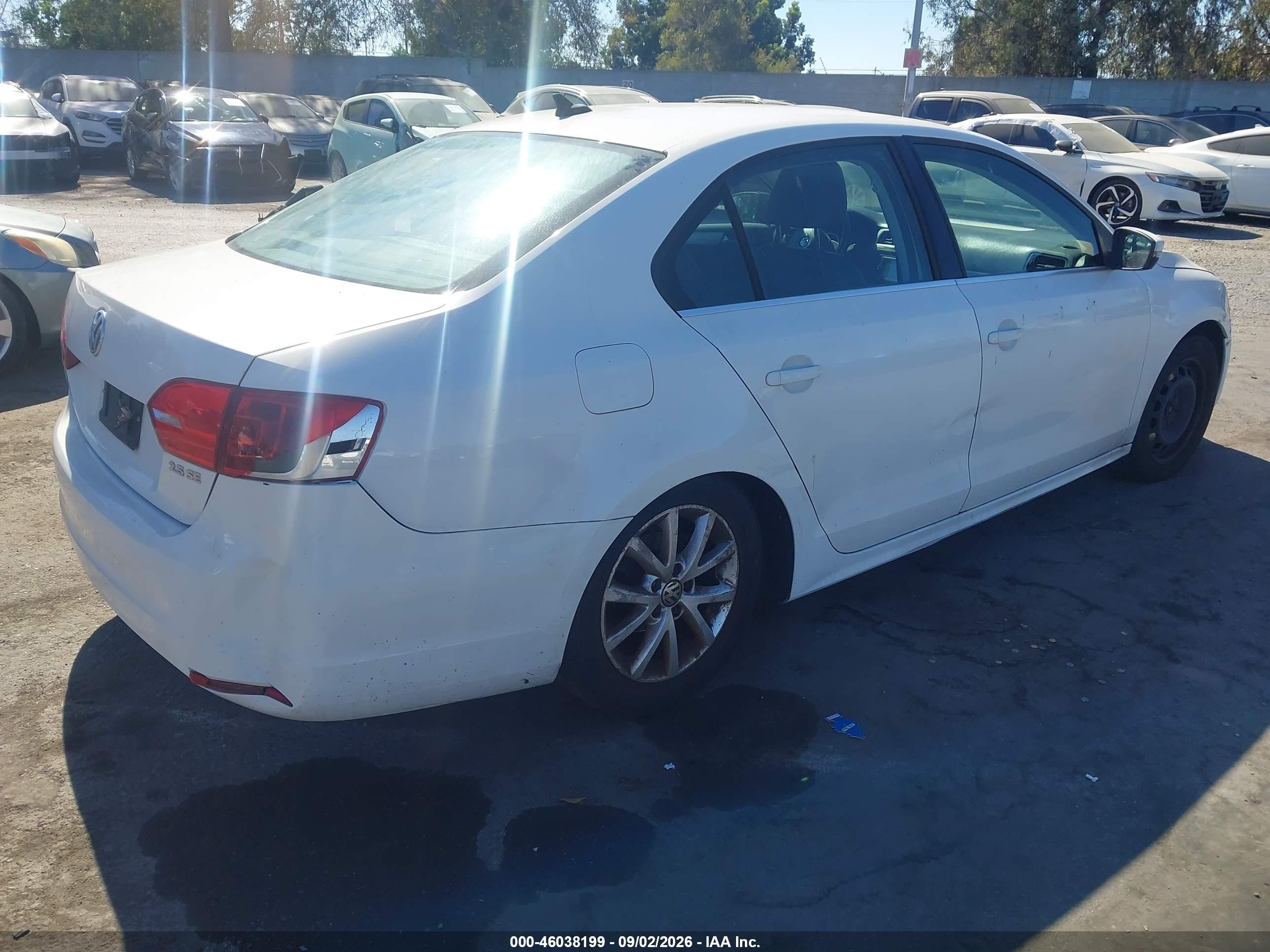2013 Volkswagen Jetta 2.5l Se White vin: 3VWDP7AJ4DM384944