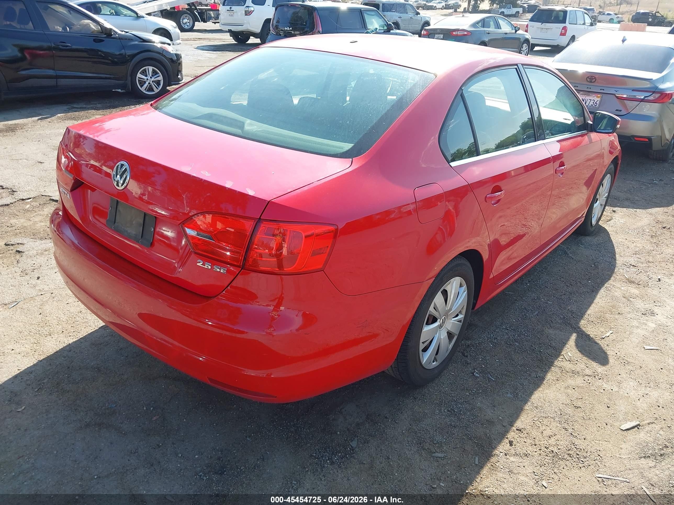 2013 Volkswagen Jetta 2.5l Se Red vin: 3VWDP7AJ4DM395619