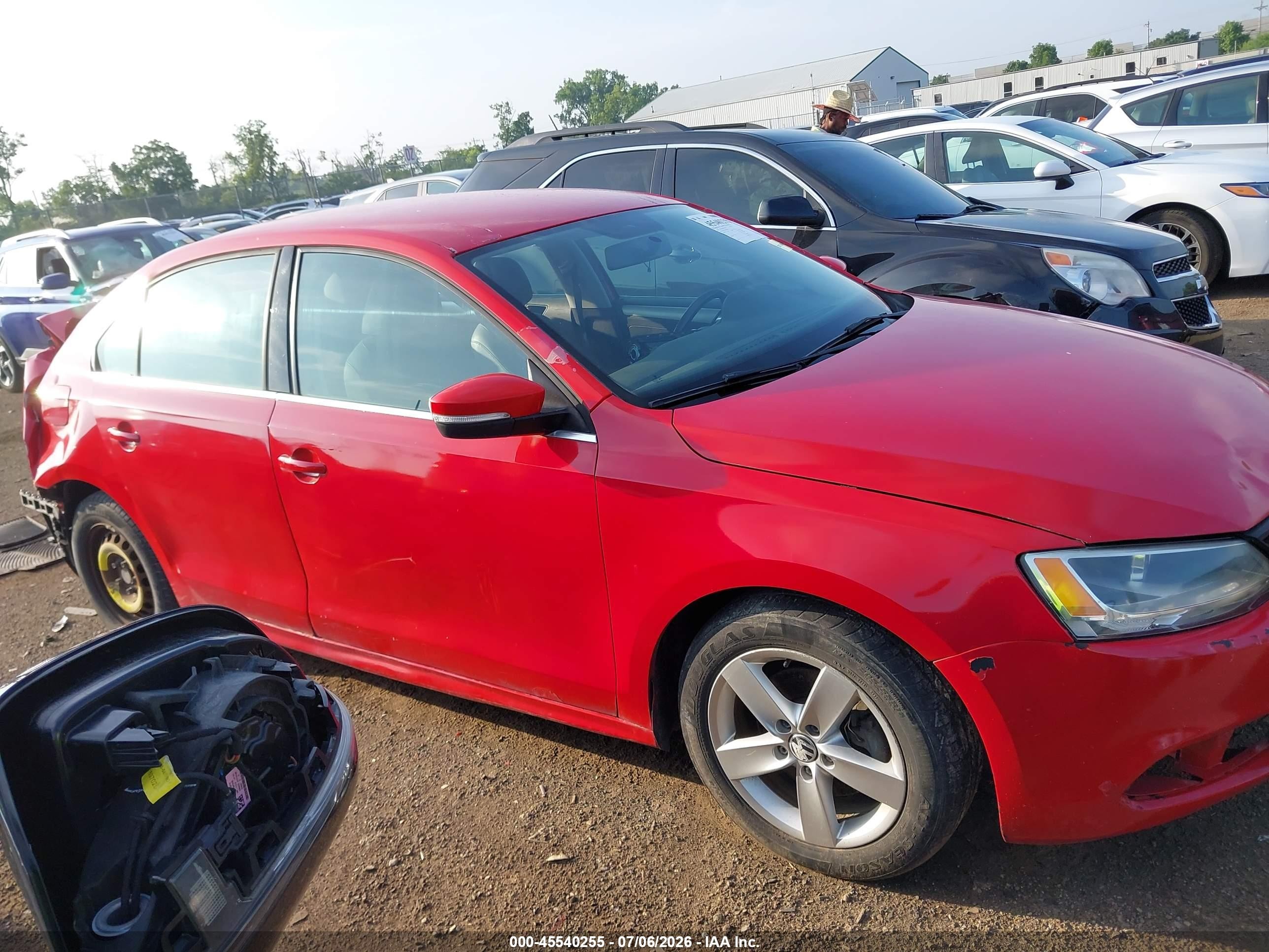 2013 Volkswagen Jetta 2.5l Se Red vin: 3VWDP7AJ4DM407185