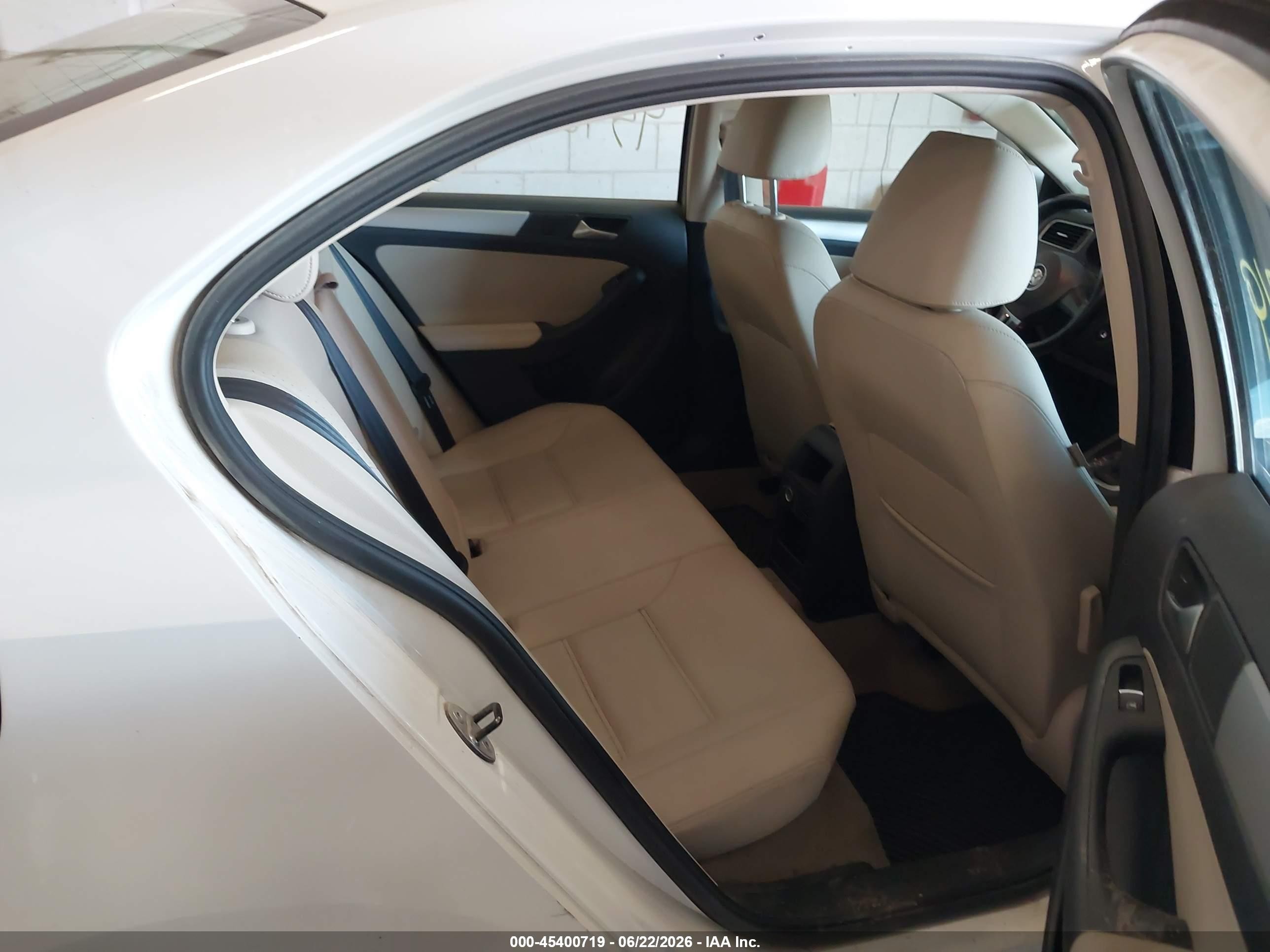 2013 Volkswagen Jetta 2.5l Se White vin: 3VWDP7AJ4DM422236