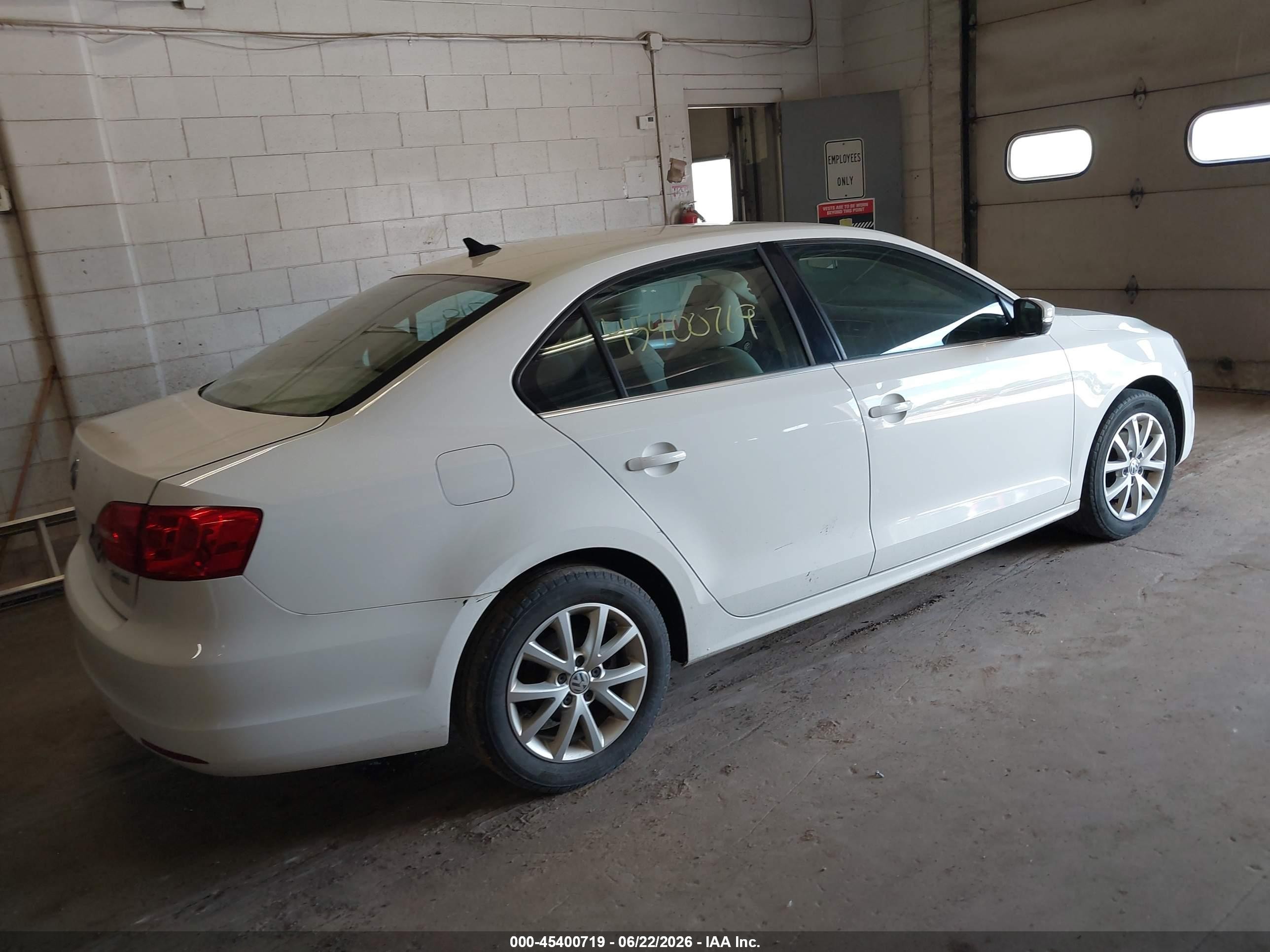 2013 Volkswagen Jetta 2.5l Se White vin: 3VWDP7AJ4DM422236