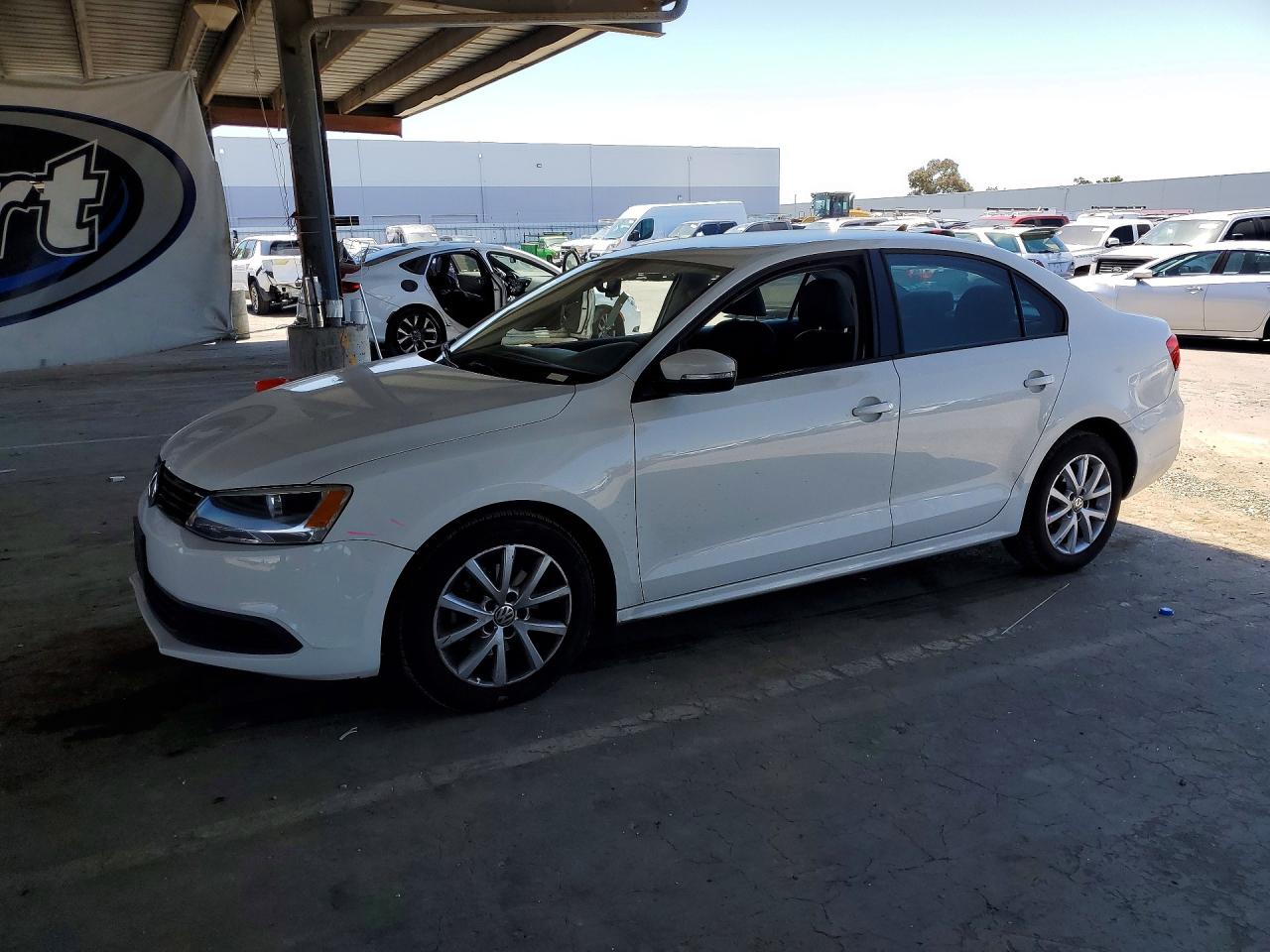 3VWDP7AJ5CM126382
