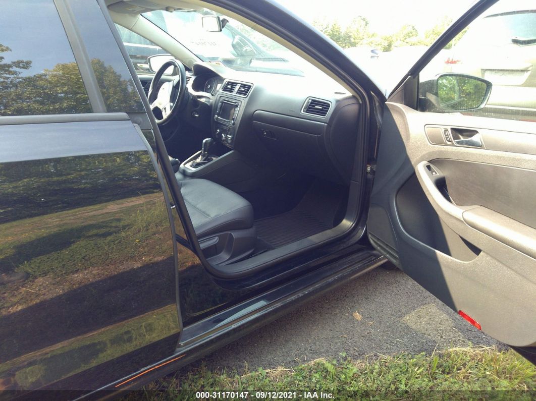 2012 Volkswagen Jetta Sedan Se W Black vin: 3VWDP7AJ5CM338473