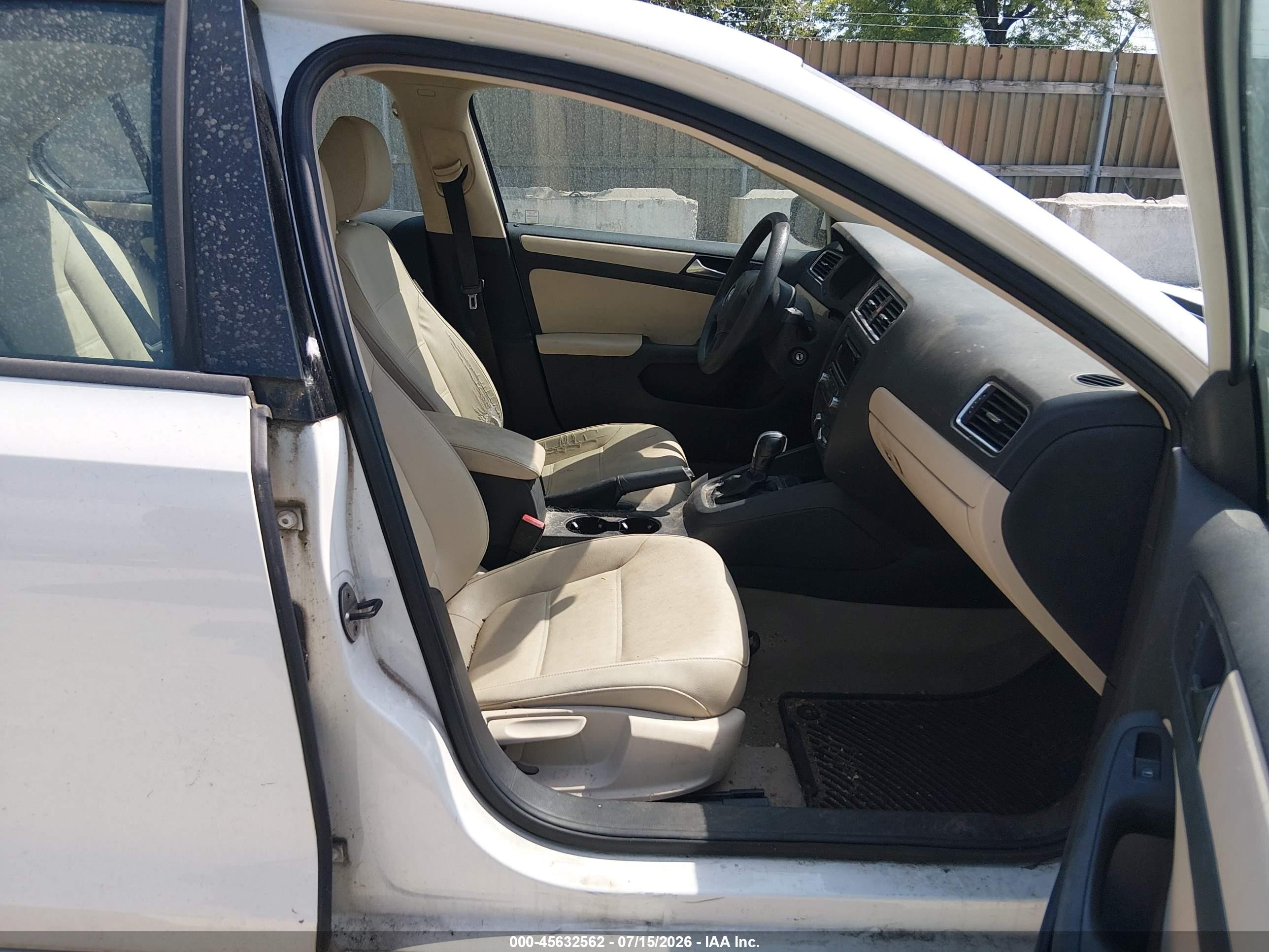 2012 Volkswagen Jetta 2.5l Se Белый vin: 3VWDP7AJ5CM411891