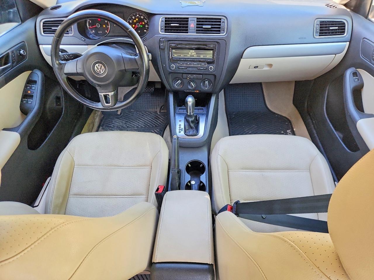 2013 Volkswagen Jetta Se Черный vin: 3VWDP7AJ5DM210056