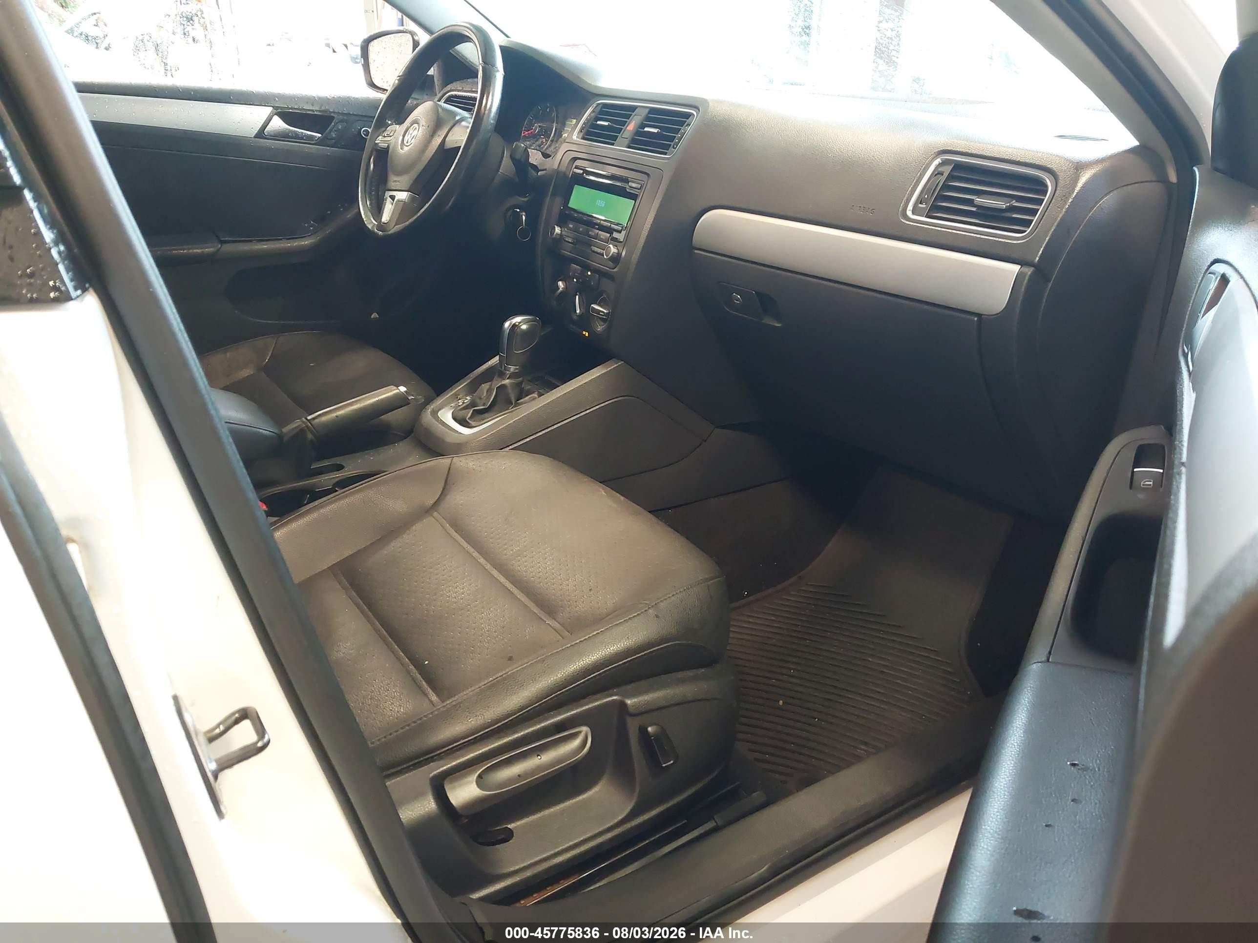 2013 Volkswagen Jetta 2.5l Se White vin: 3VWDP7AJ5DM218920