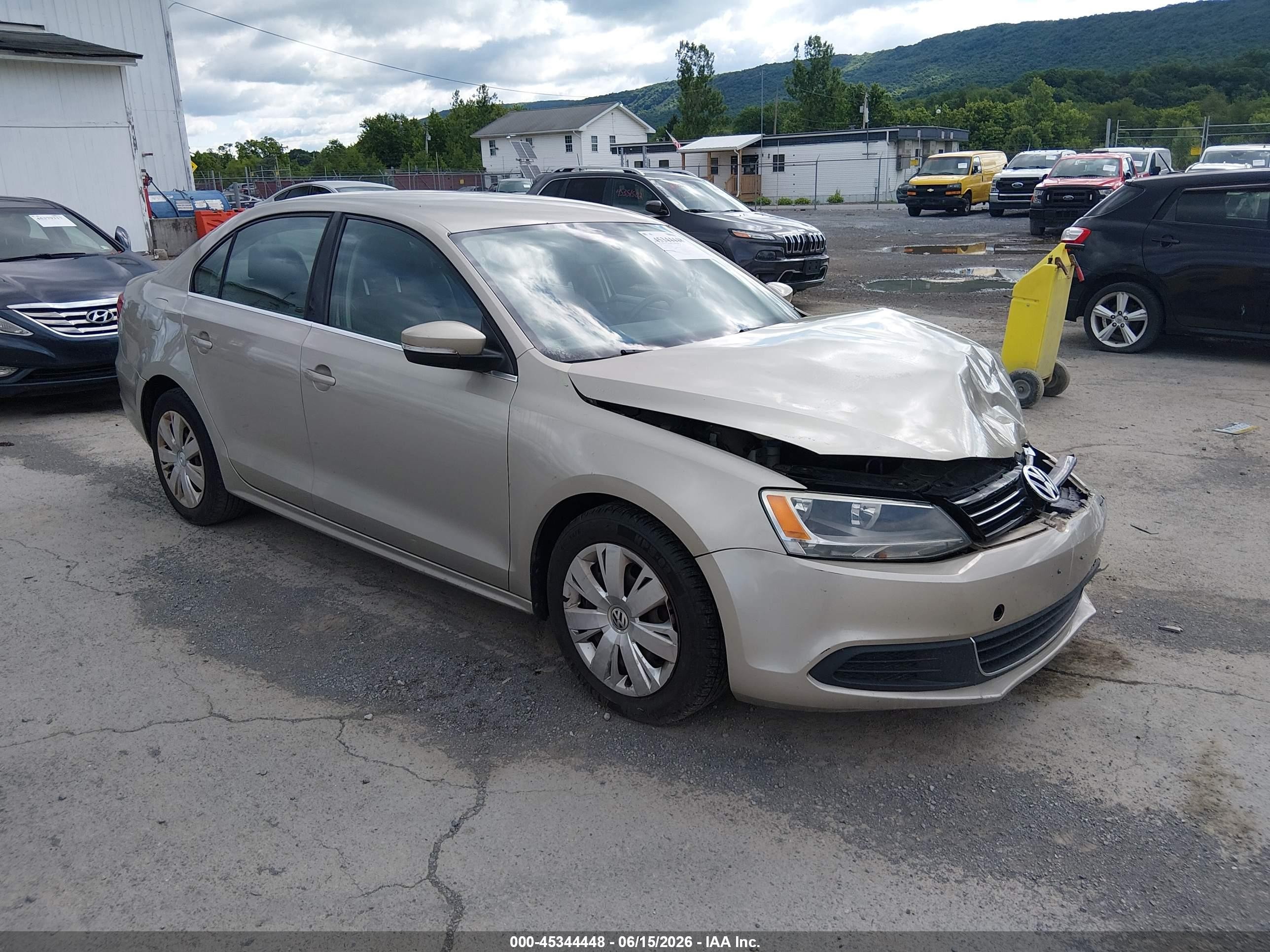 2013 Volkswagen Jetta 2.5l Se Gold vin: 3VWDP7AJ5DM266028