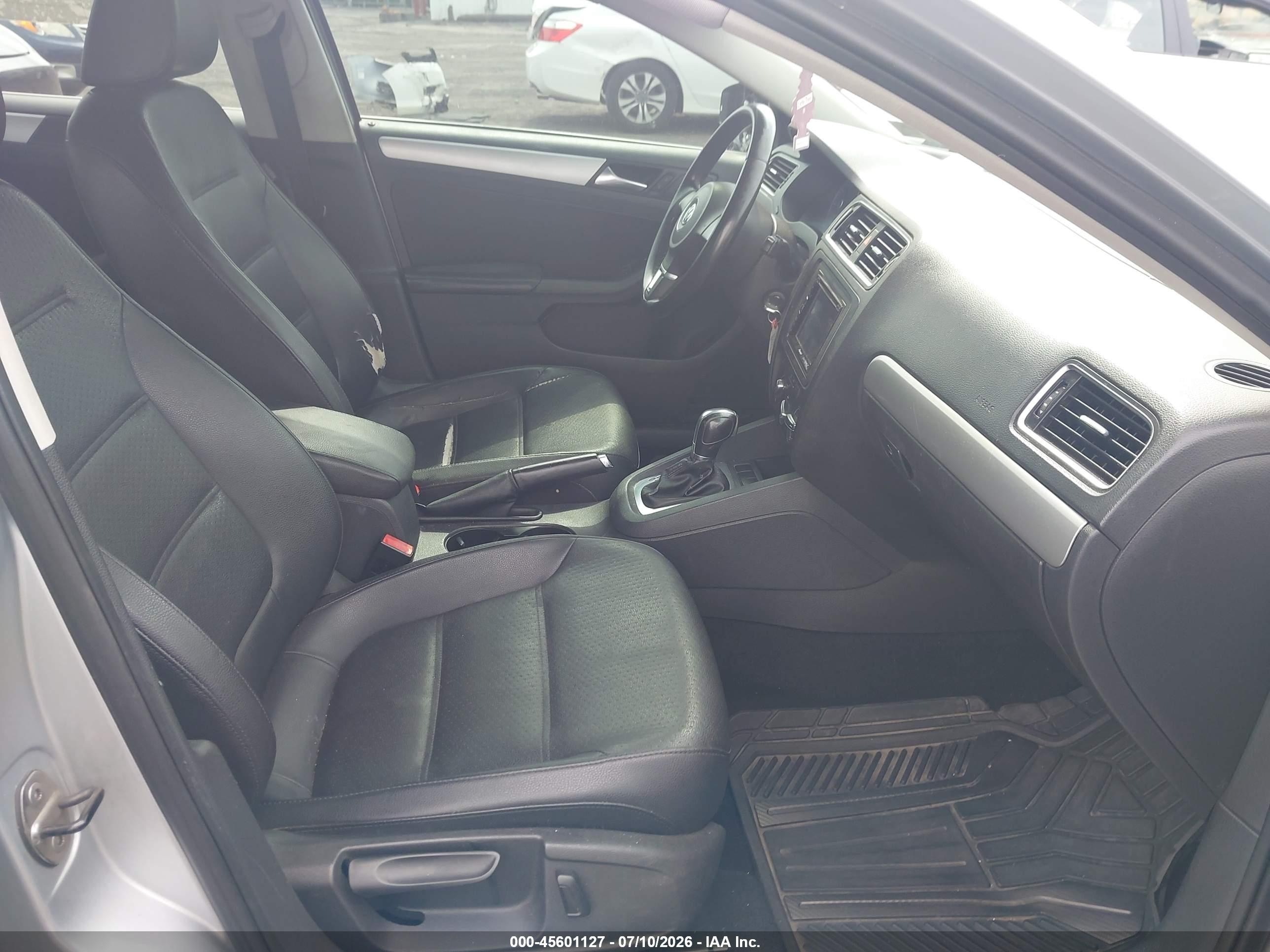 2013 Volkswagen Jetta 2.5l Se Серебряный vin: 3VWDP7AJ5DM291558