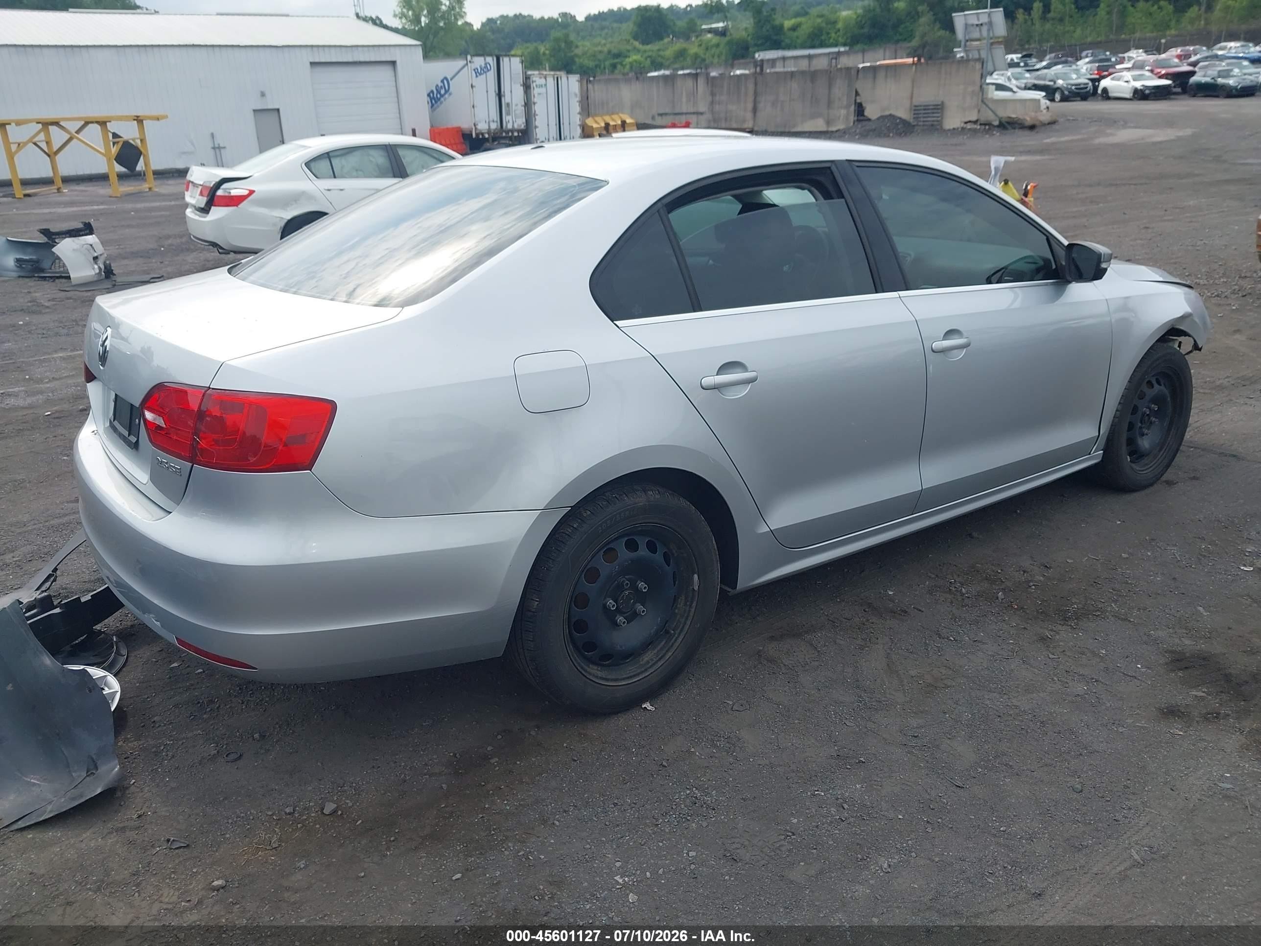 2013 Volkswagen Jetta 2.5l Se Серебряный vin: 3VWDP7AJ5DM291558