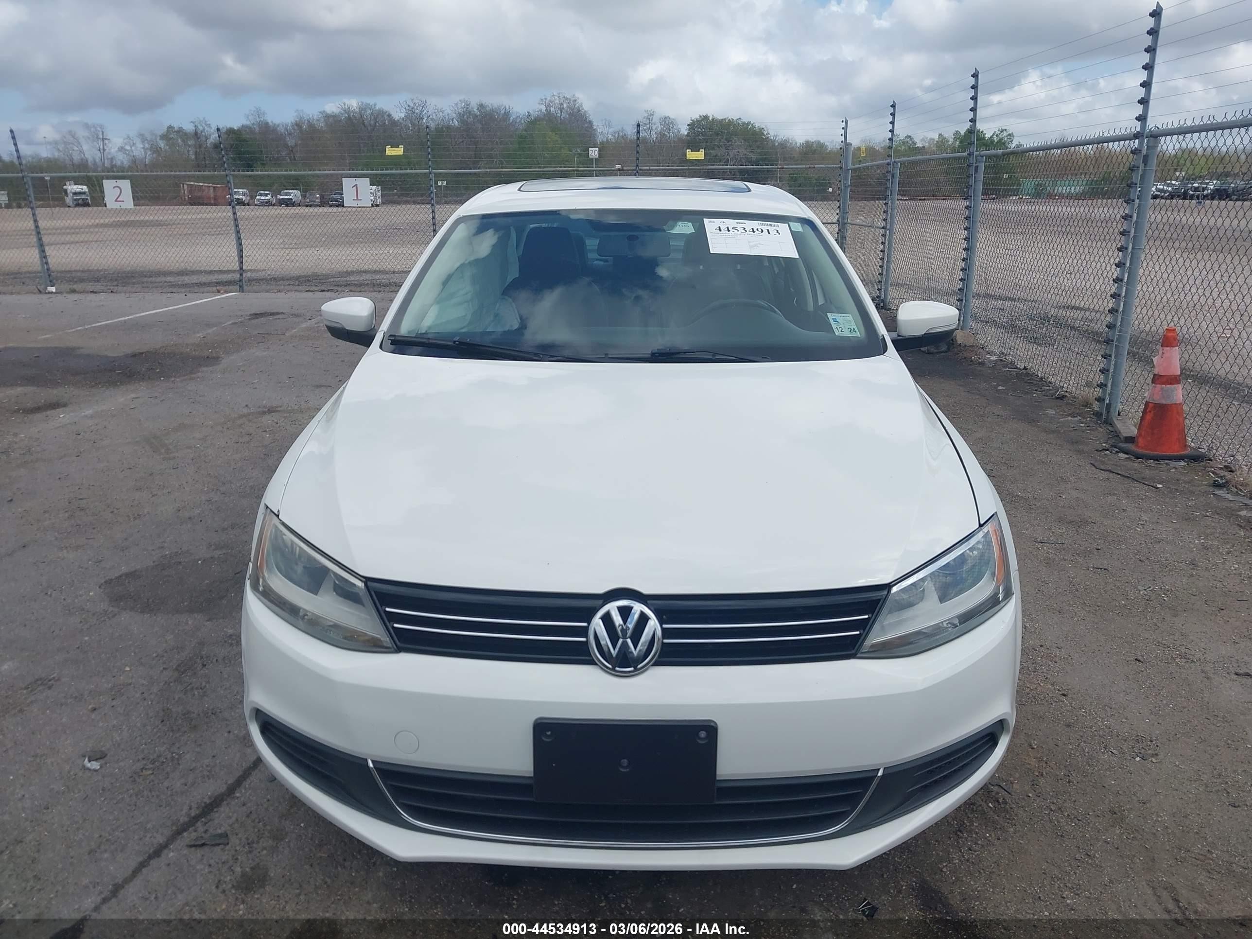 2013 Volkswagen Jetta 2.5l Se White vin: 3VWDP7AJ5DM307502