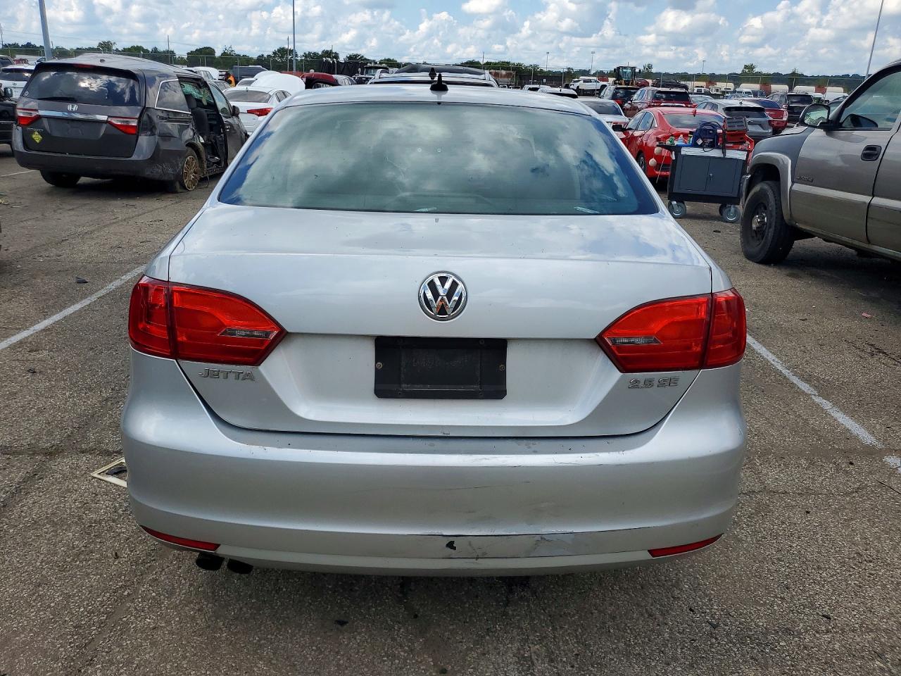 2013 Volkswagen Jetta Se Silver vin: 3VWDP7AJ5DM398349