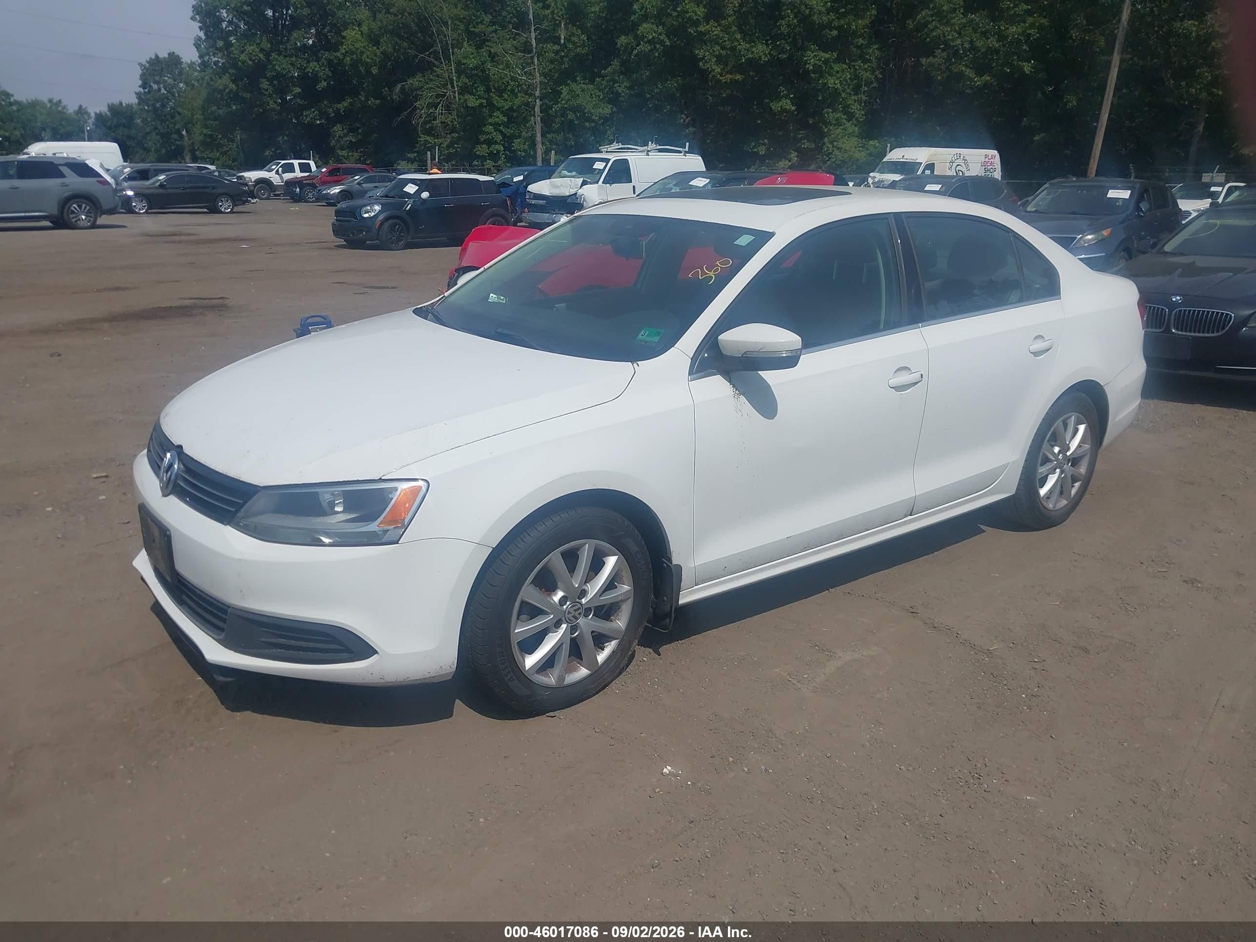 2013 Volkswagen Jetta 2.5l Se Белый vin: 3VWDP7AJ5DM441023