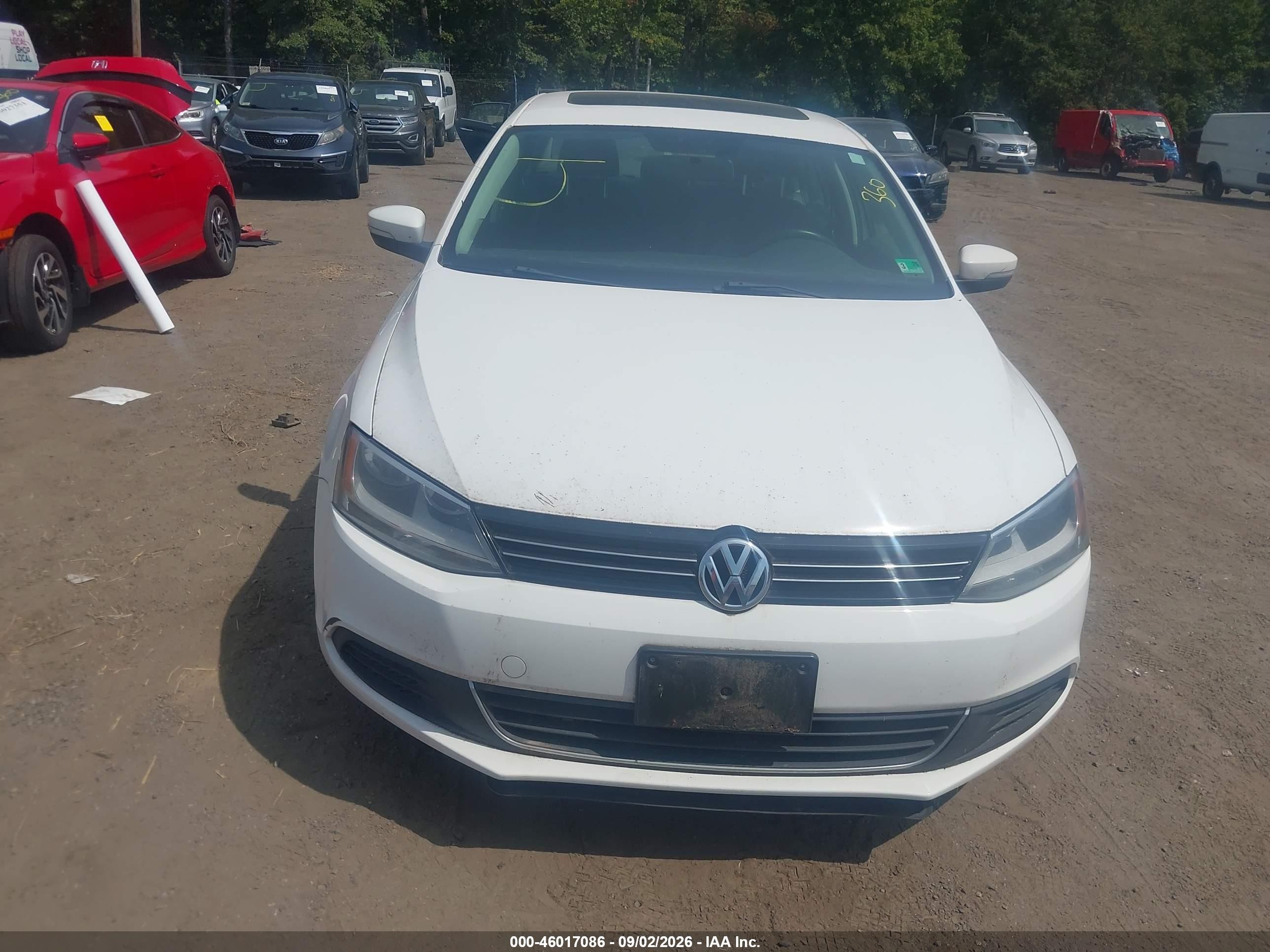 2013 Volkswagen Jetta 2.5l Se Белый vin: 3VWDP7AJ5DM441023