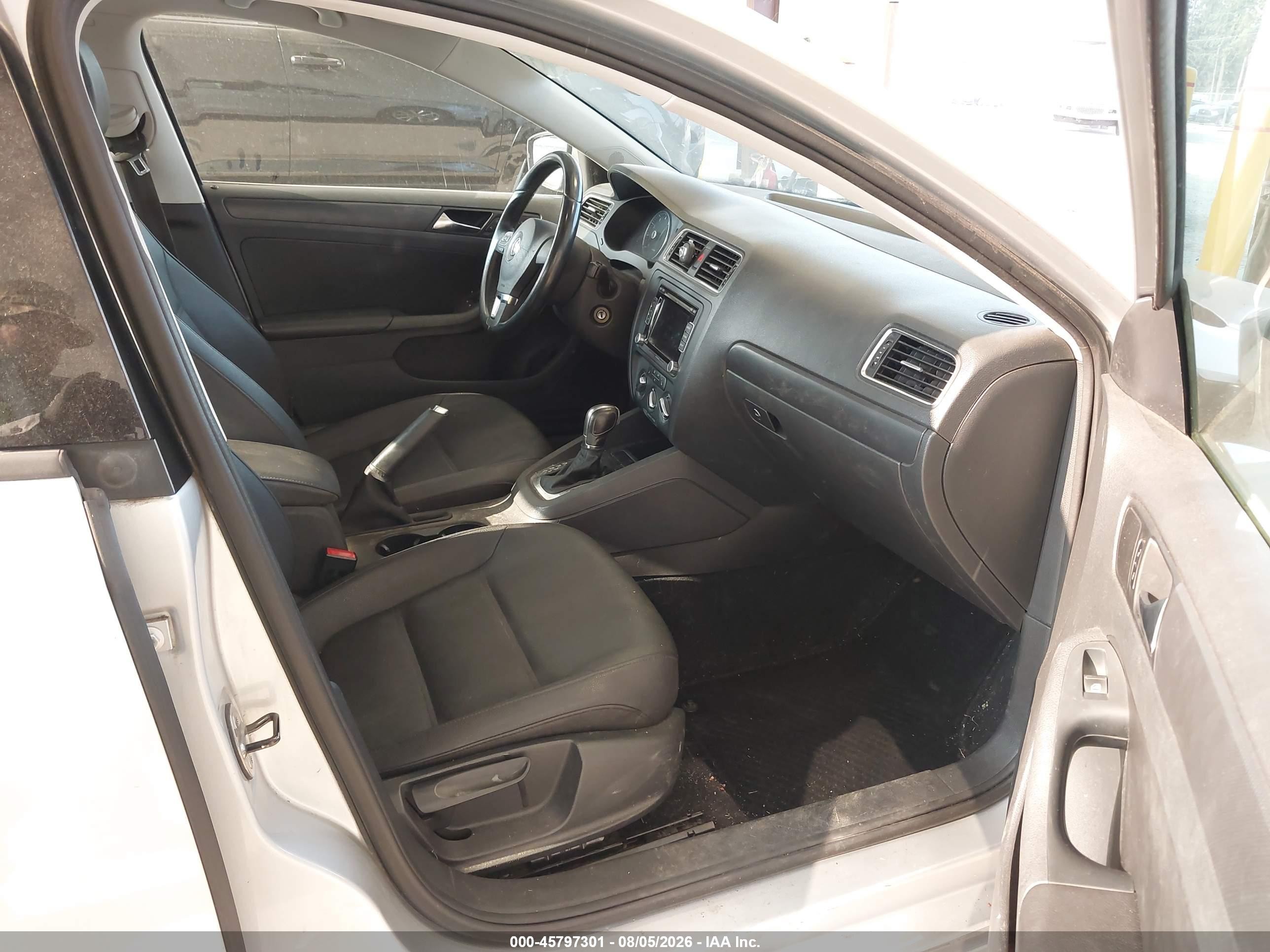 2012 Volkswagen Jetta 2.5l Se Silver vin: 3VWDP7AJ6CM321889