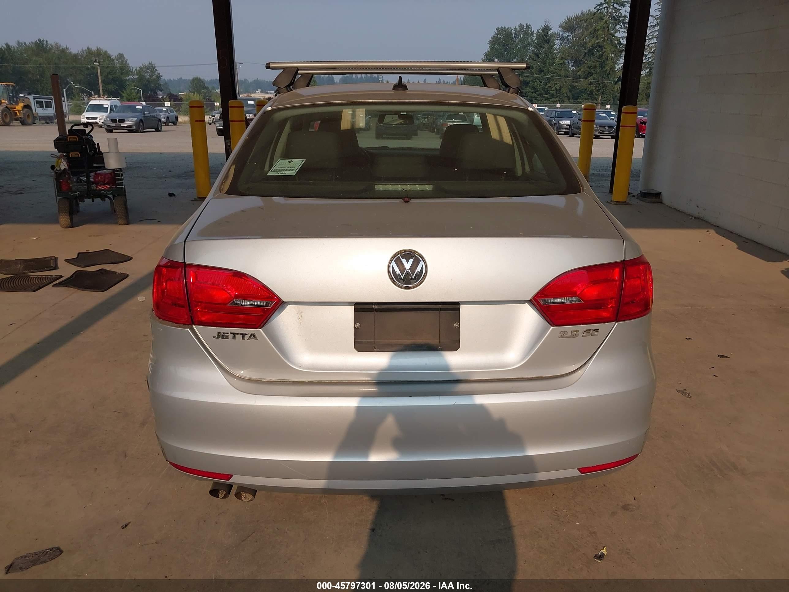 2012 Volkswagen Jetta 2.5l Se Silver vin: 3VWDP7AJ6CM321889