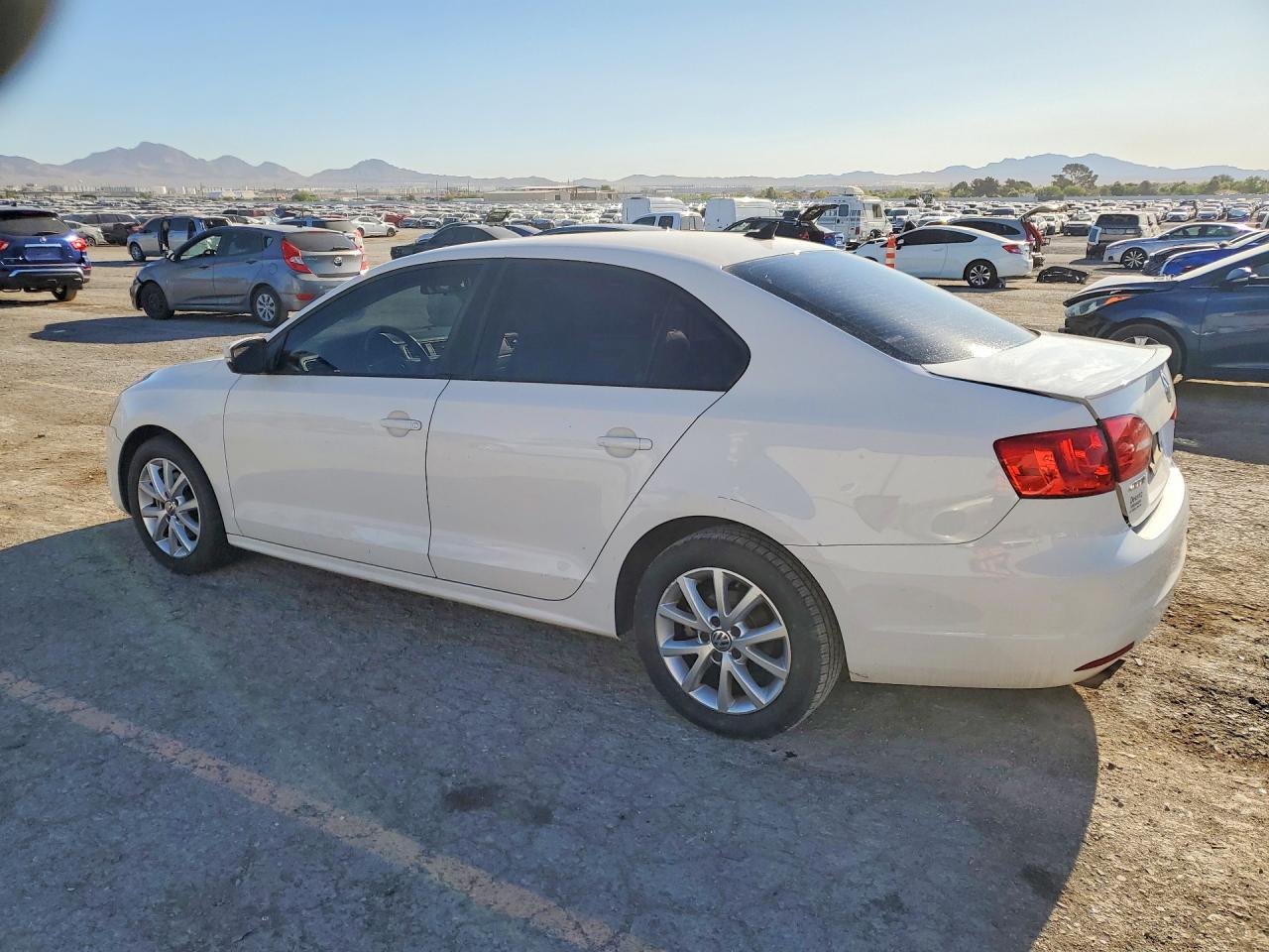 2012 Volkswagen Jetta Se White vin: 3VWDP7AJ6CM365505