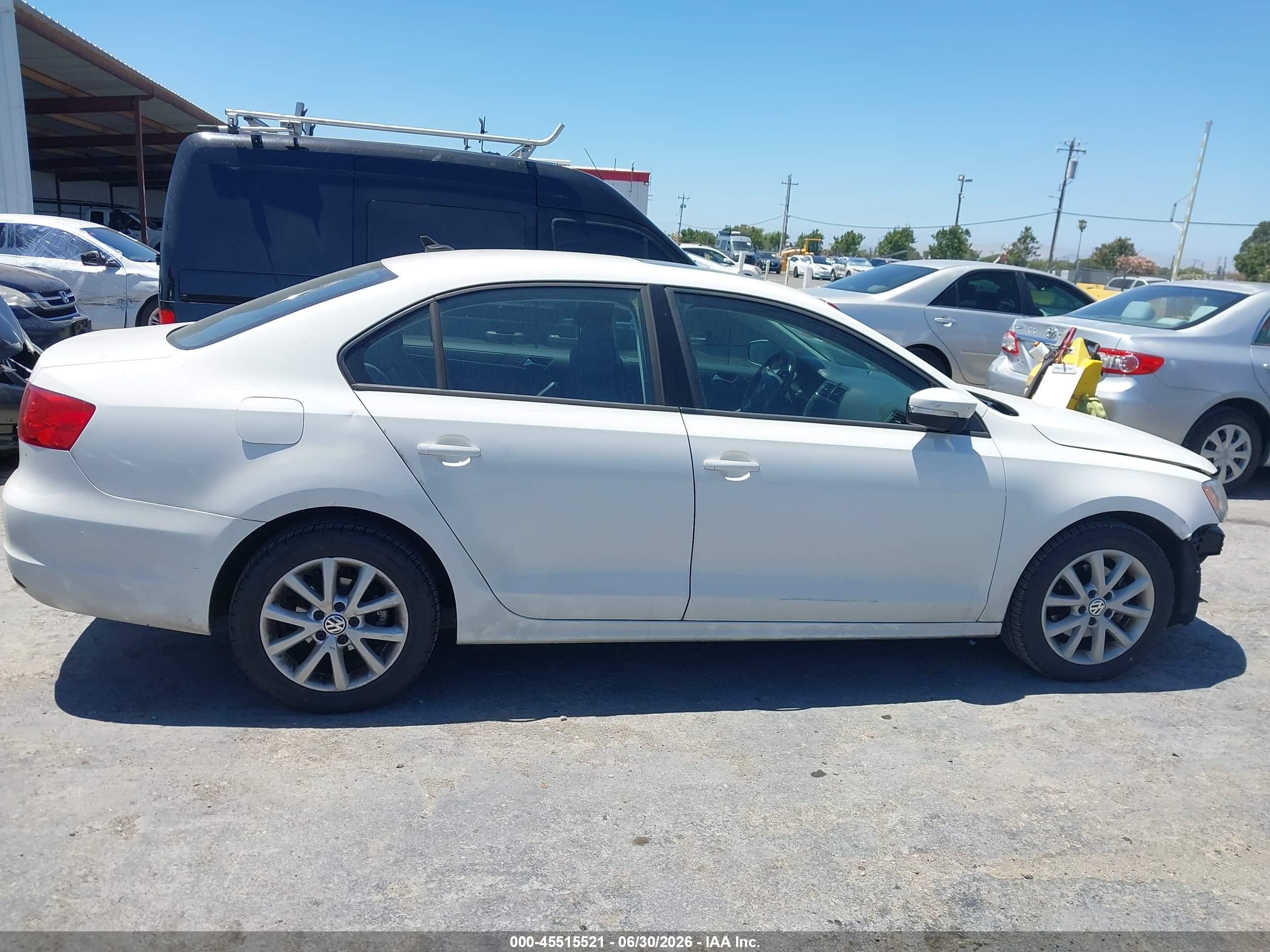 2012 Volkswagen Jetta 2.5l Se White vin: 3VWDP7AJ6CM417862