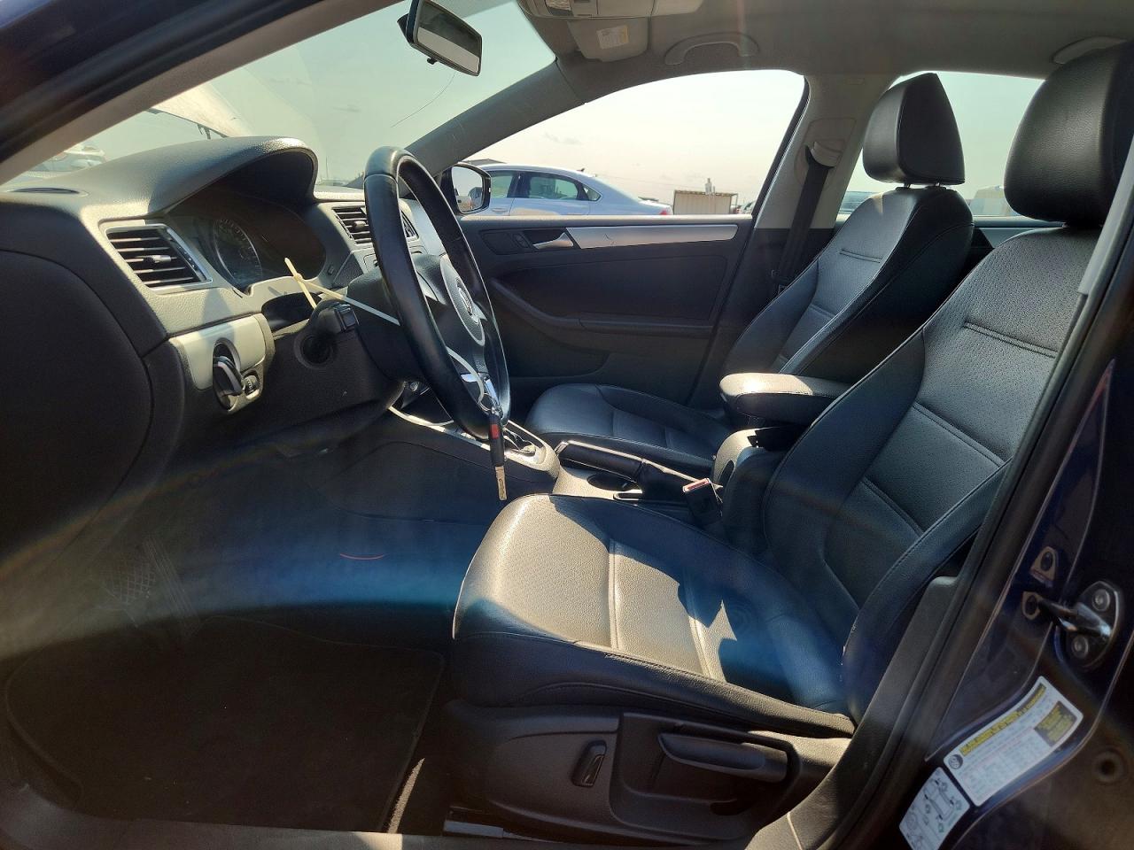 2013 Volkswagen Jetta Se Blue vin: 3VWDP7AJ6DM218019