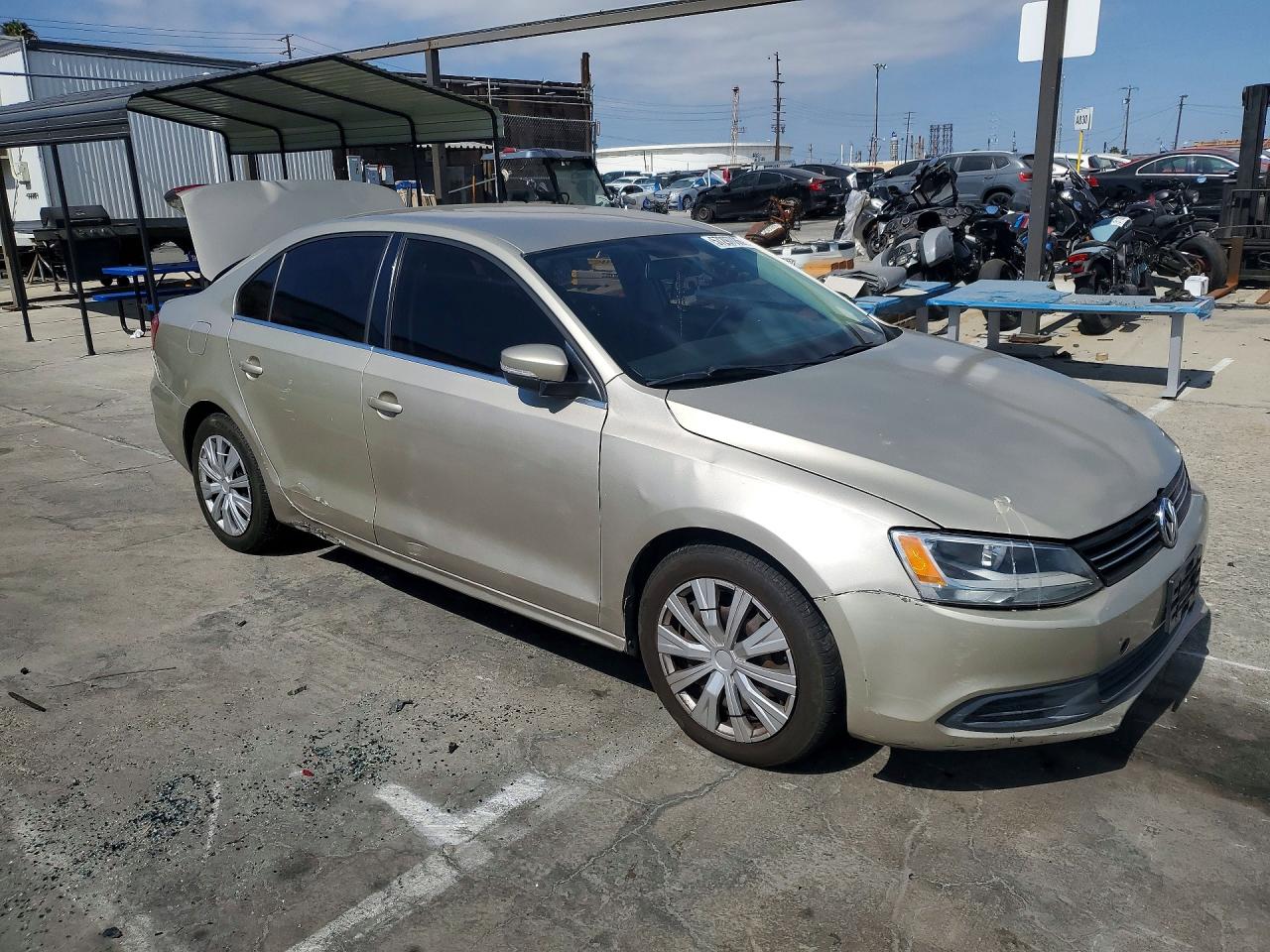2013 Volkswagen Jetta Se Gold vin: 3VWDP7AJ6DM223611