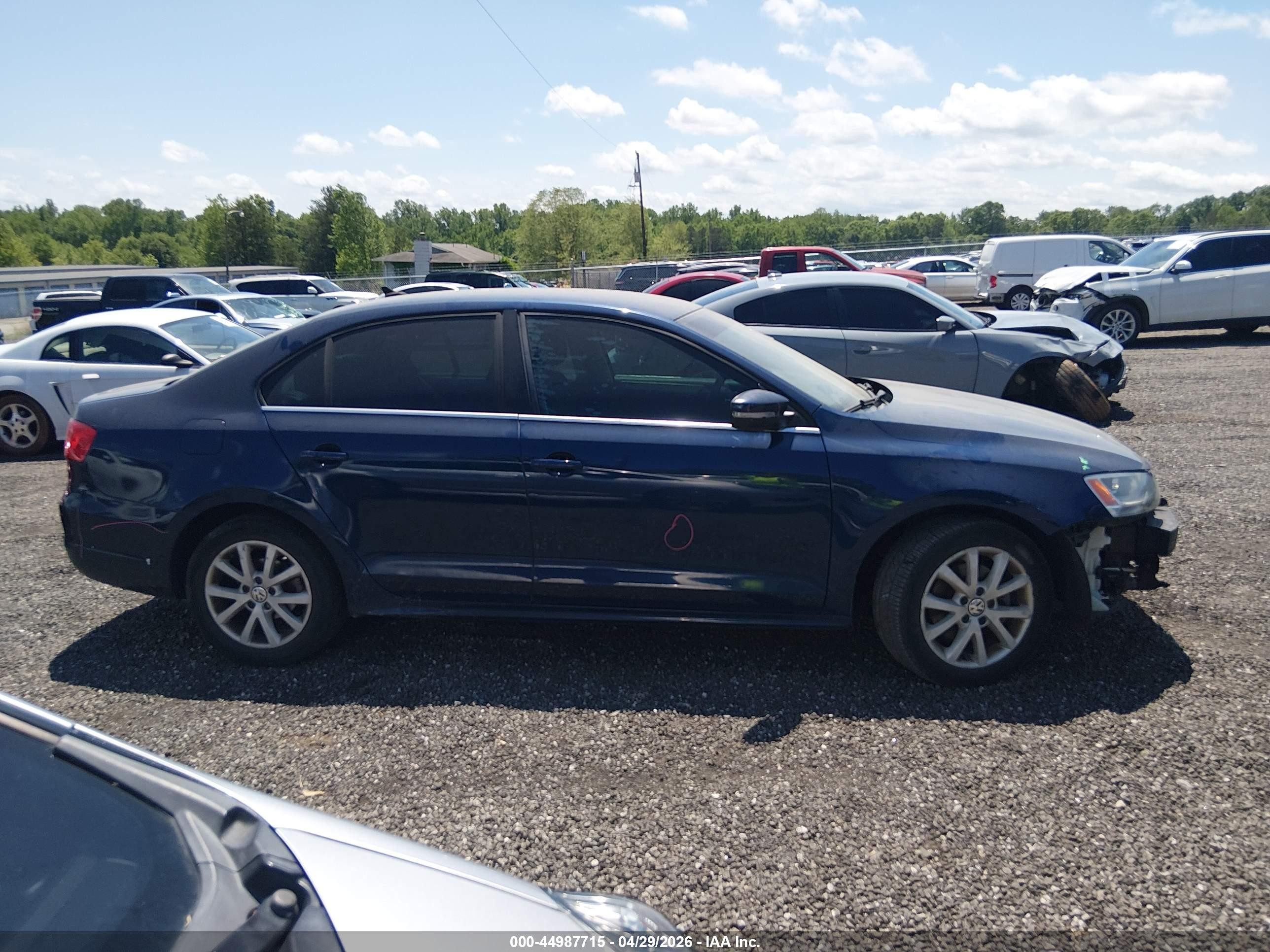 2013 Volkswagen Jetta 2.5l Se Blue vin: 3VWDP7AJ6DM253417