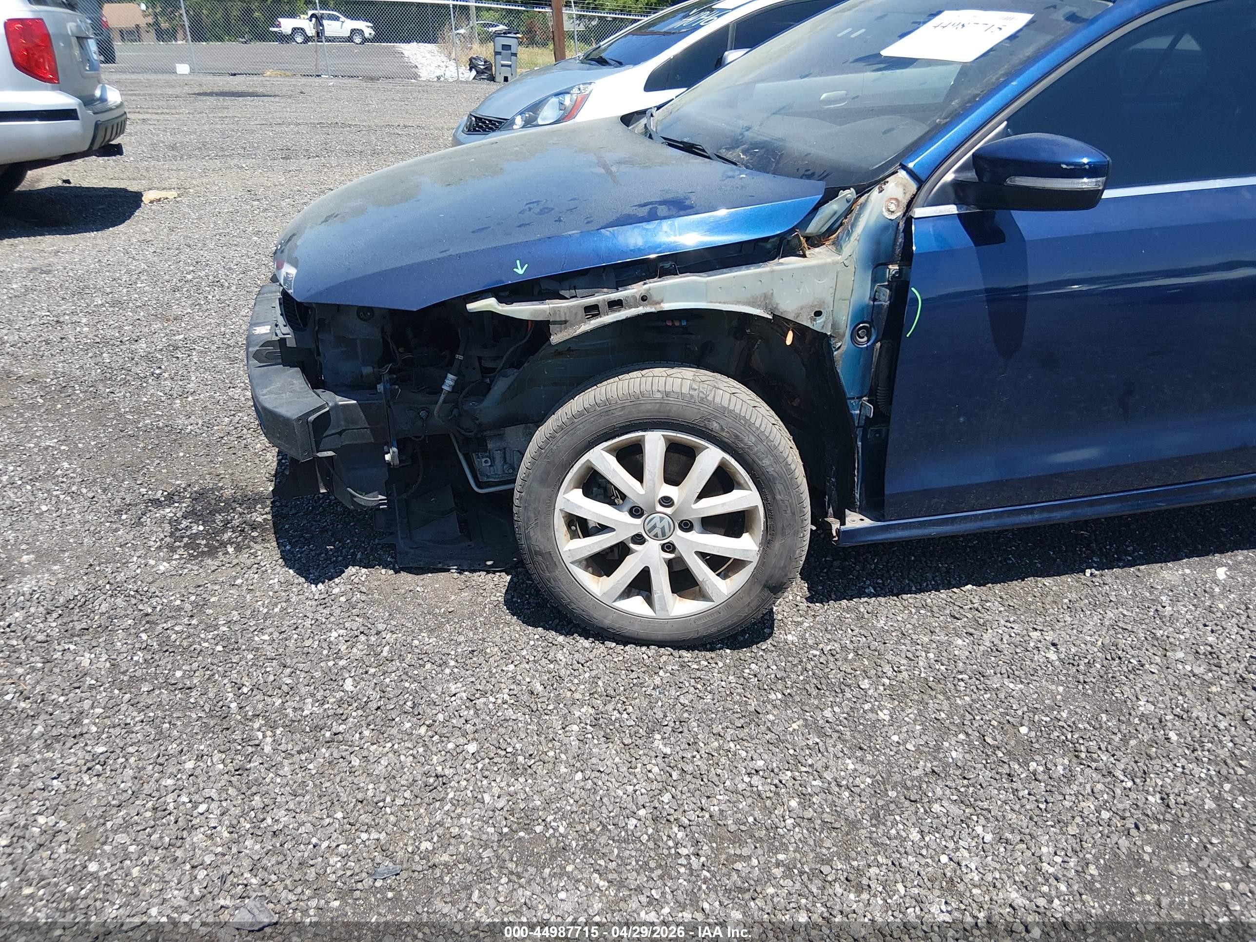 2013 Volkswagen Jetta 2.5l Se Blue vin: 3VWDP7AJ6DM253417