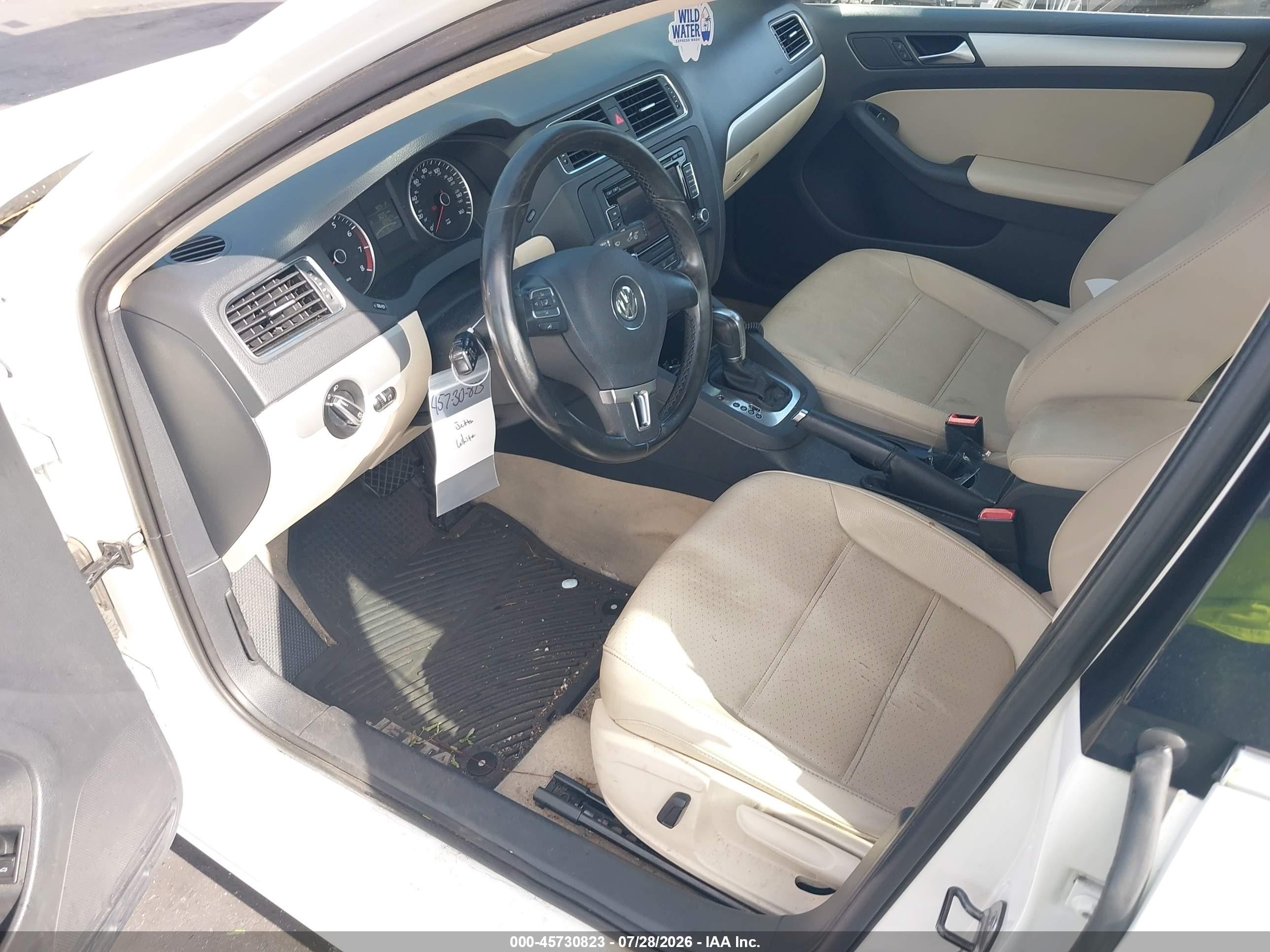 2013 Volkswagen Jetta 2.5l Se White vin: 3VWDP7AJ6DM253627