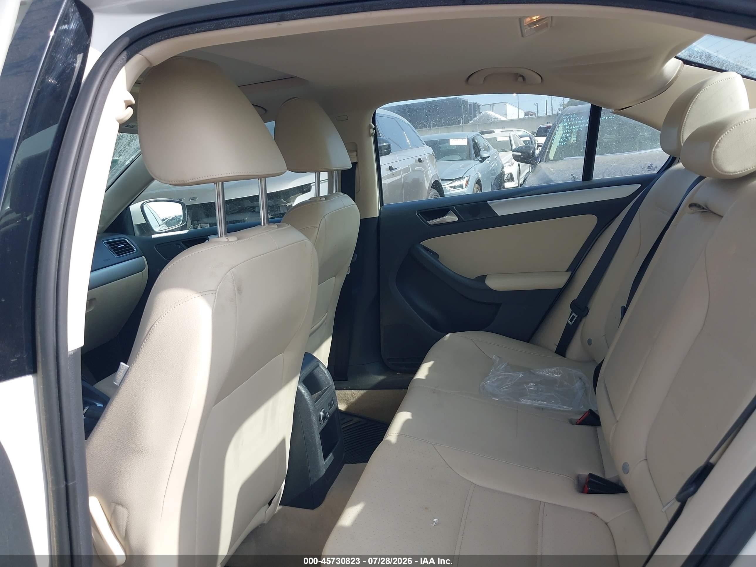 2013 Volkswagen Jetta 2.5l Se White vin: 3VWDP7AJ6DM253627