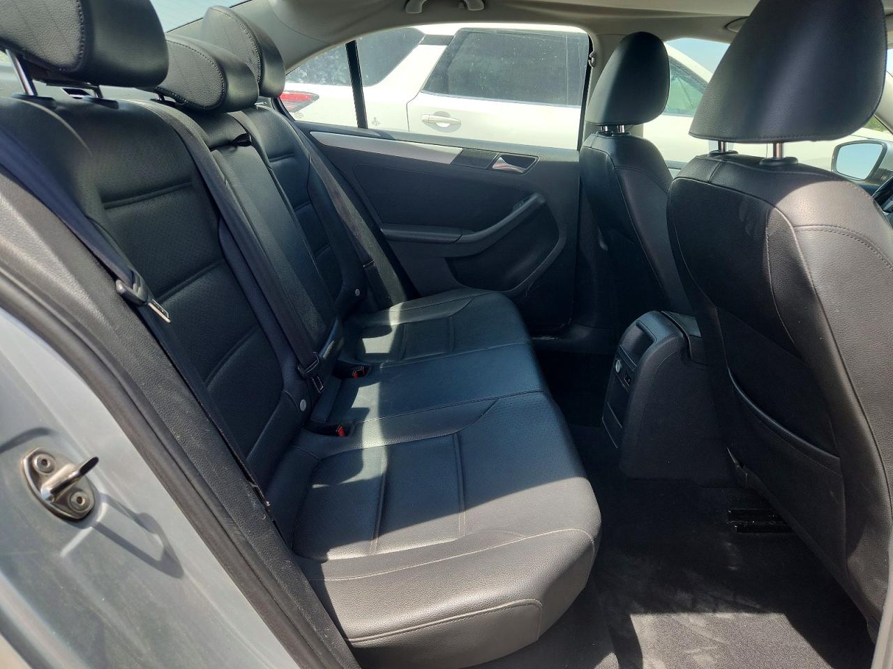 2013 Volkswagen Jetta Se Silver vin: 3VWDP7AJ6DM370267