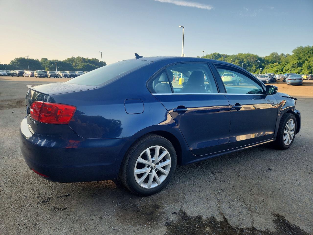 2013 Volkswagen Jetta Se Blue vin: 3VWDP7AJ6DM370690