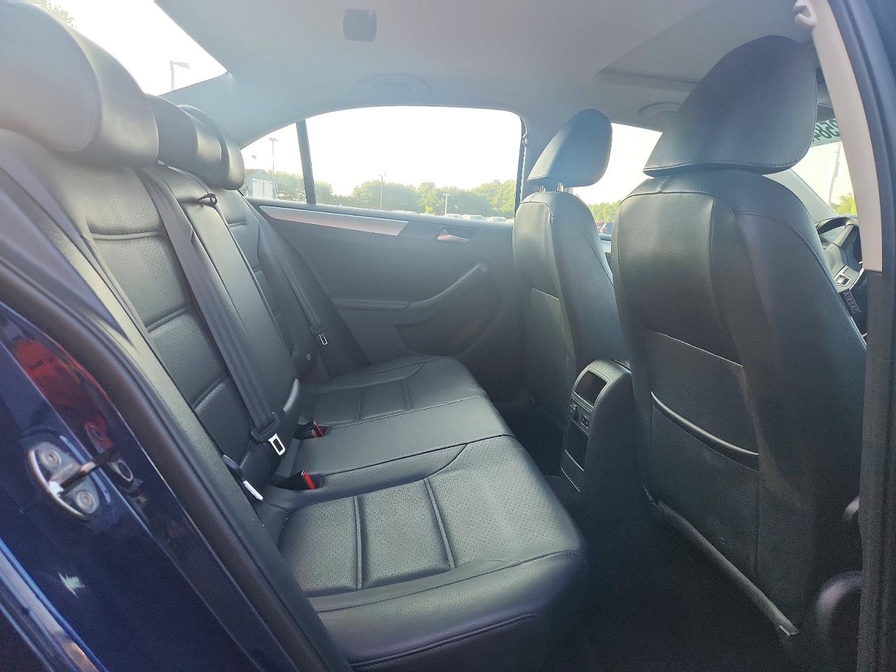 2013 Volkswagen Jetta Se Blue vin: 3VWDP7AJ6DM370690