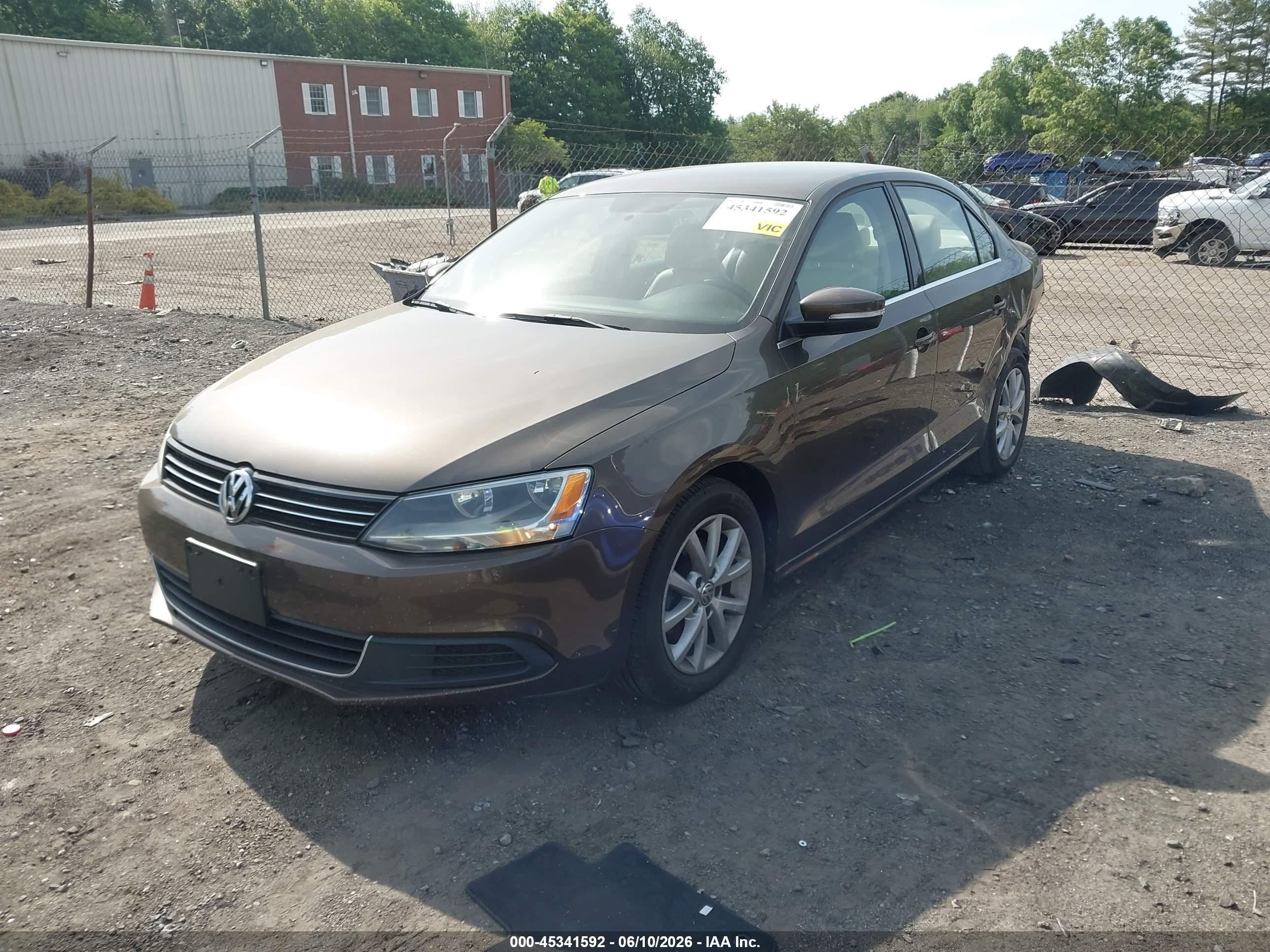 2013 Volkswagen Jetta 2.5l Se Brown vin: 3VWDP7AJ6DM372598