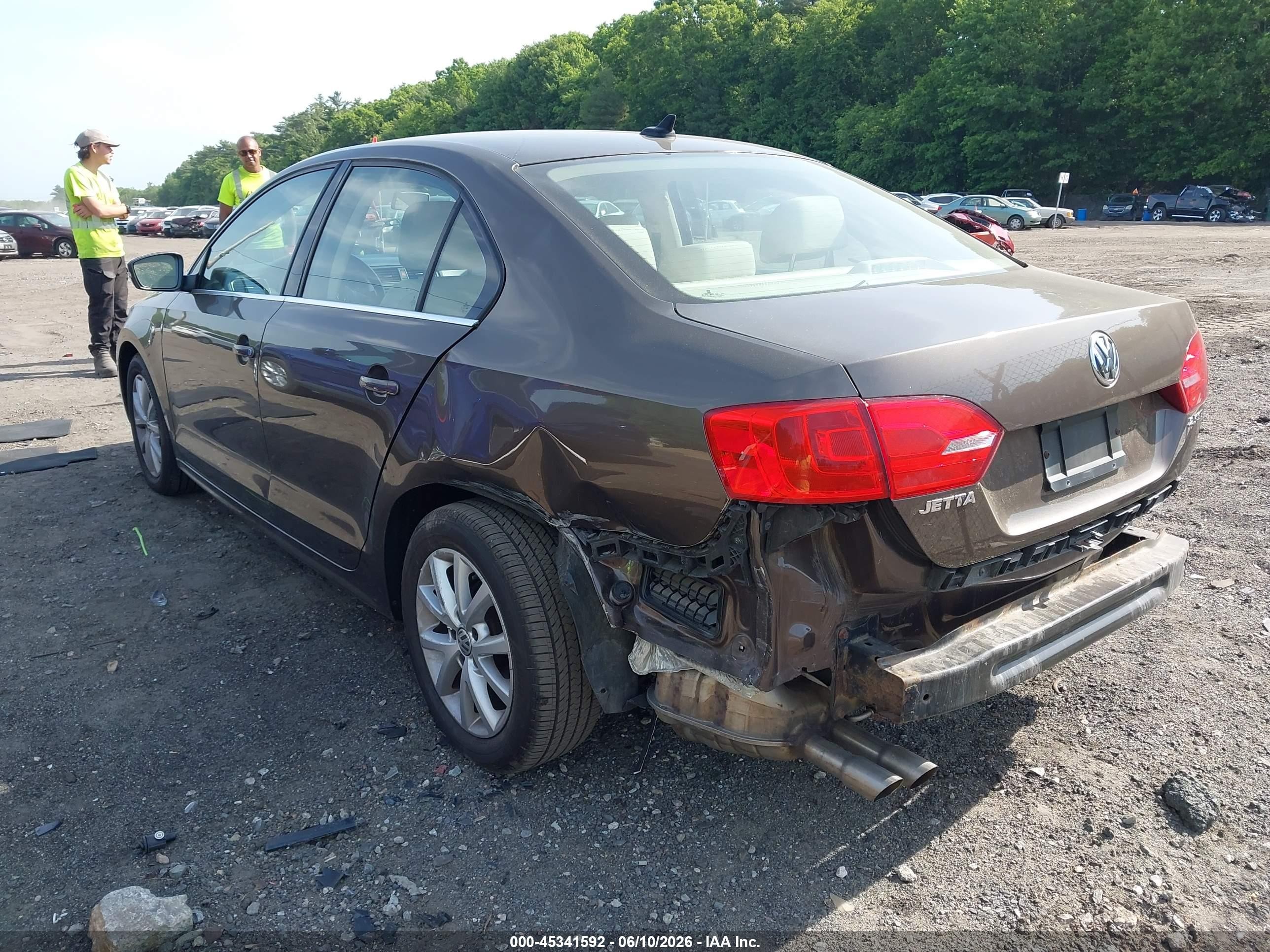 2013 Volkswagen Jetta 2.5l Se Brown vin: 3VWDP7AJ6DM372598
