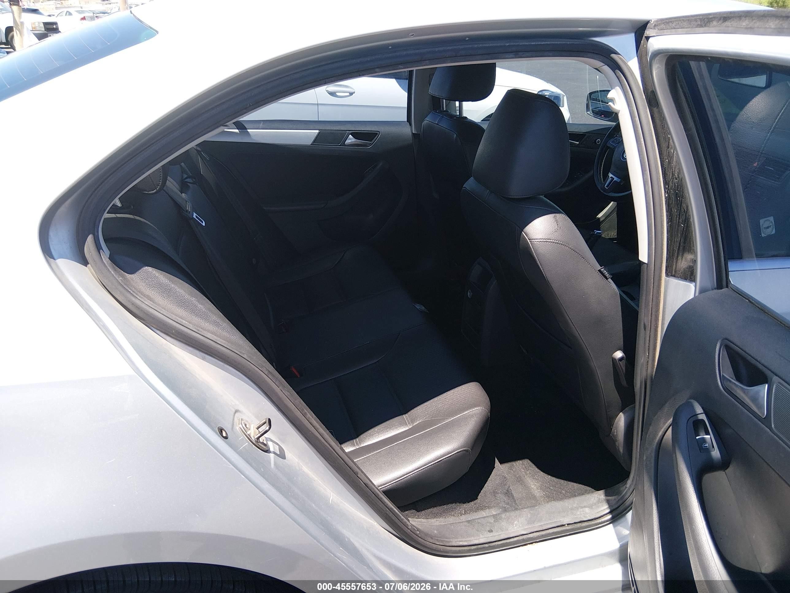 2013 Volkswagen Jetta 2.5l Se Серебряный vin: 3VWDP7AJ6DM409472