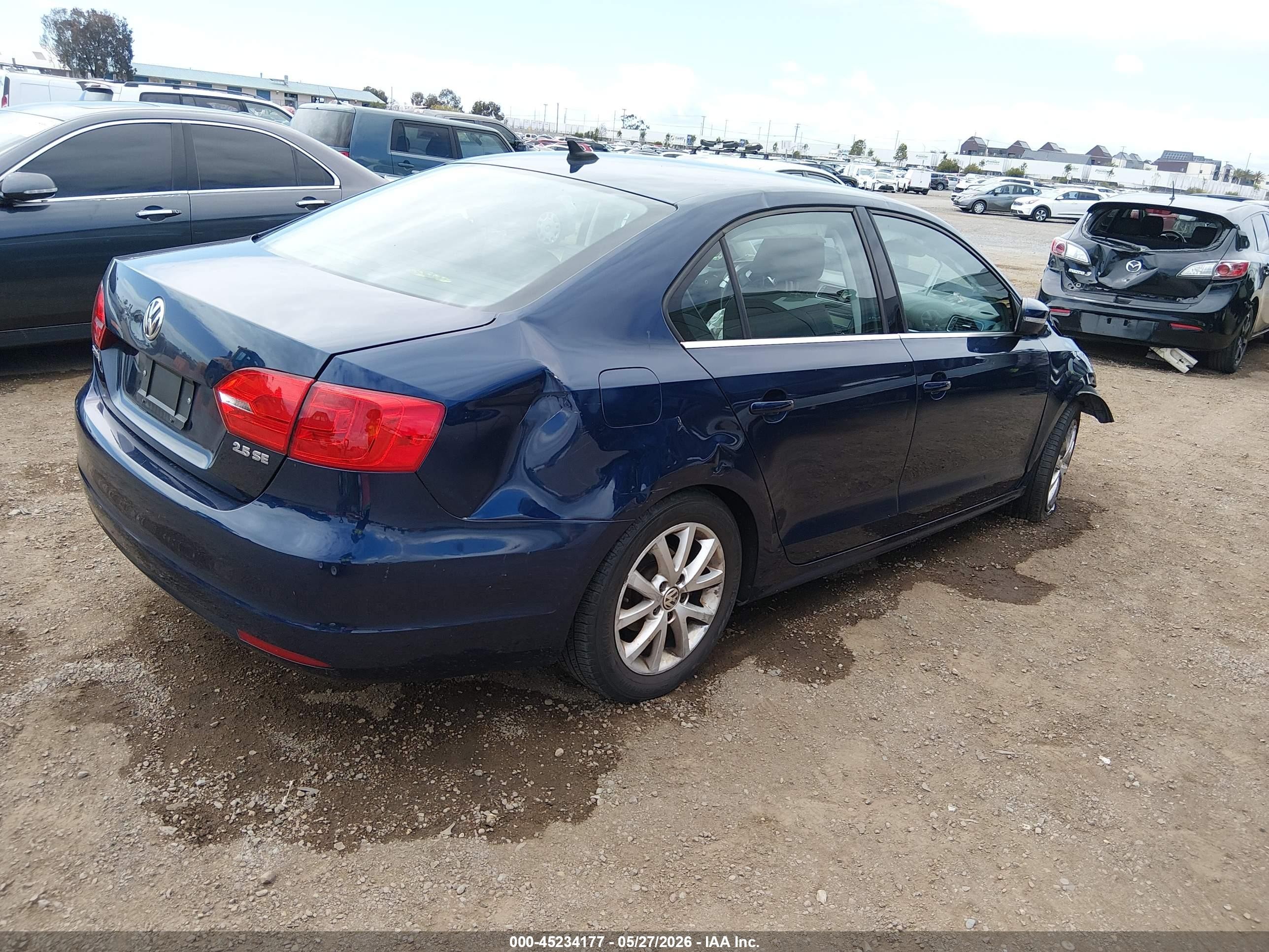 2013 Volkswagen Jetta 2.5l Se Синий vin: 3VWDP7AJ6DM429883