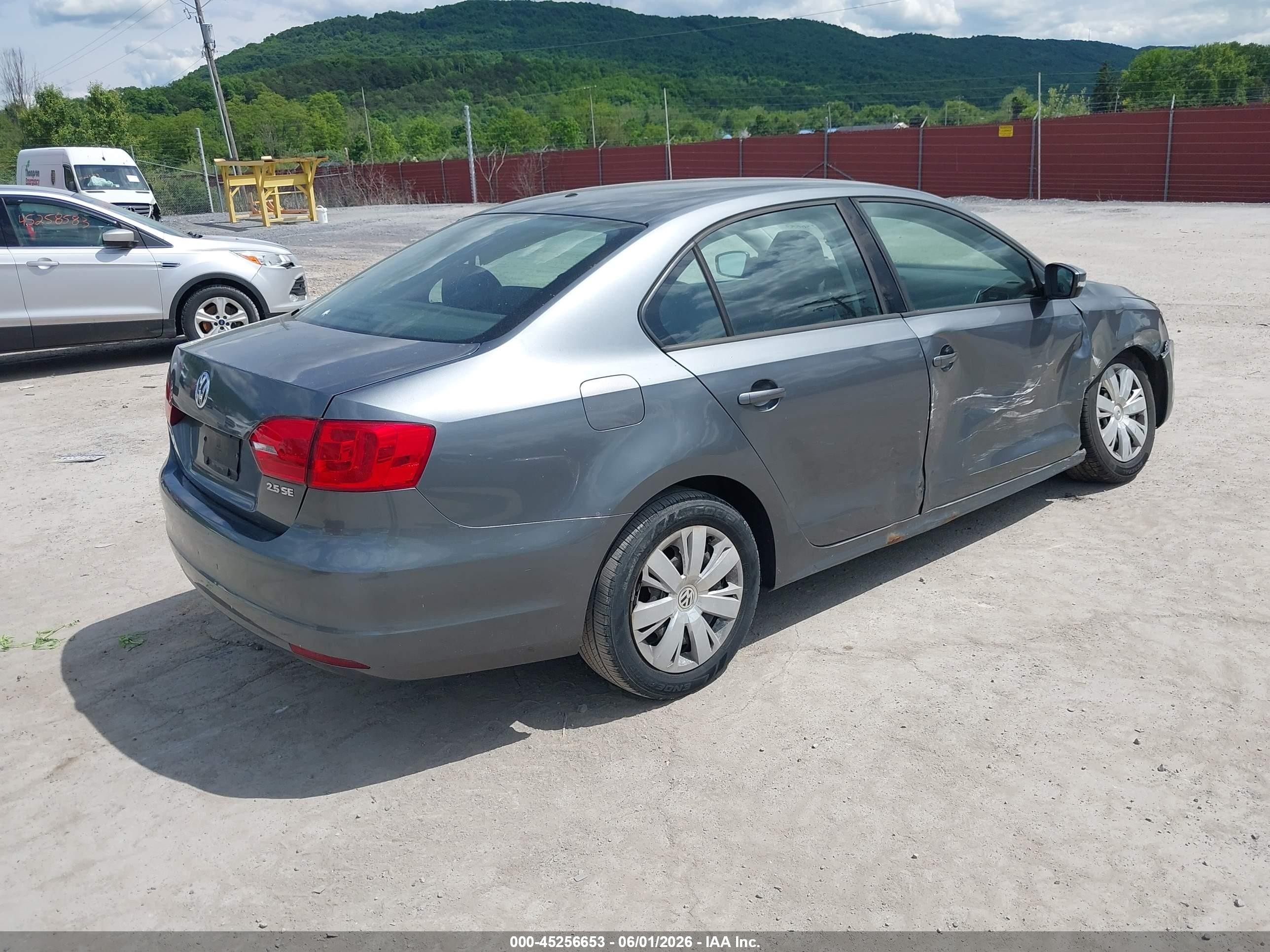 2012 Volkswagen Jetta 2.5l Se Gray vin: 3VWDP7AJ7CM020869