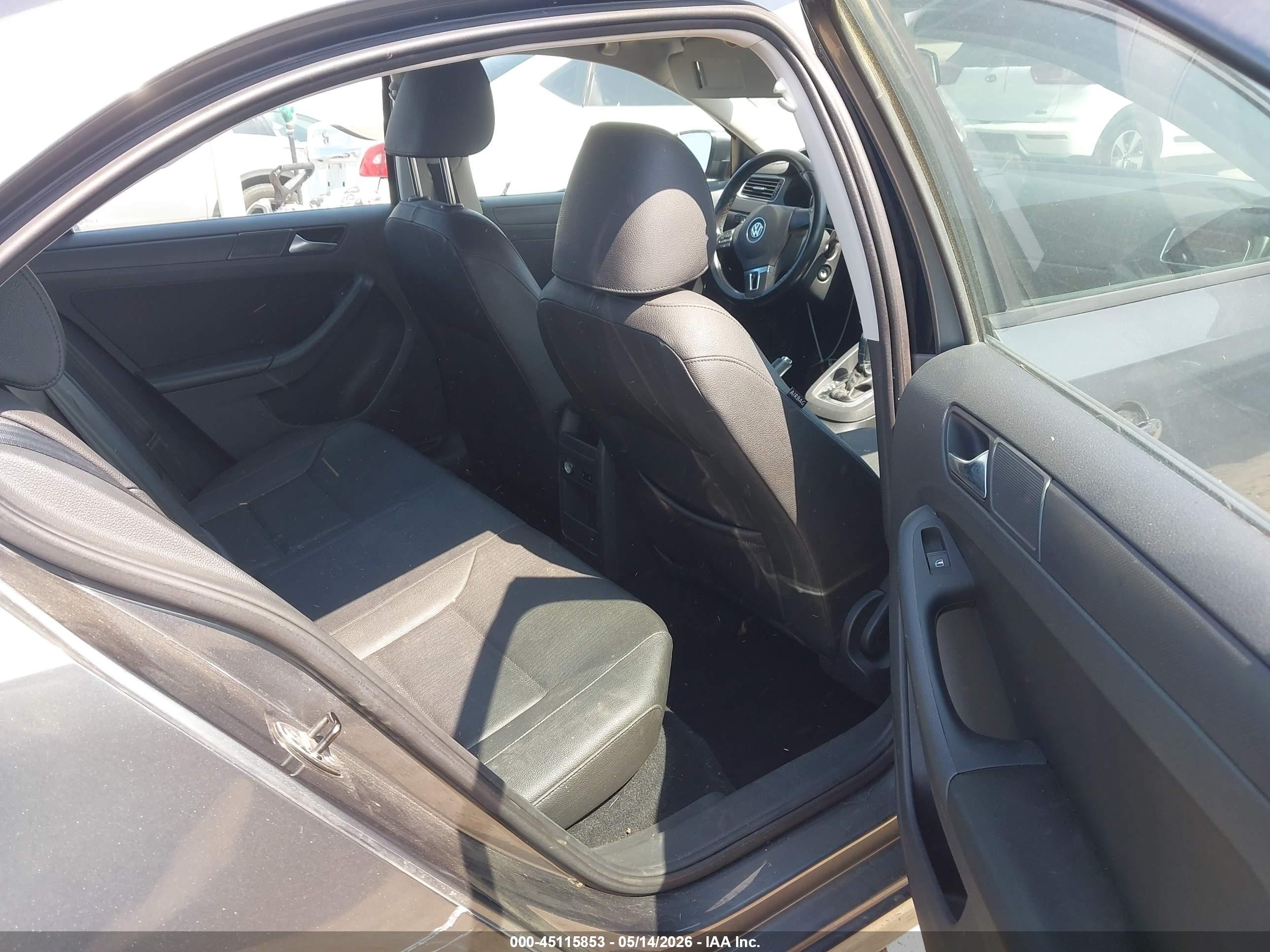 2012 Volkswagen Jetta 2.5l Se Gray vin: 3VWDP7AJ7CM320945