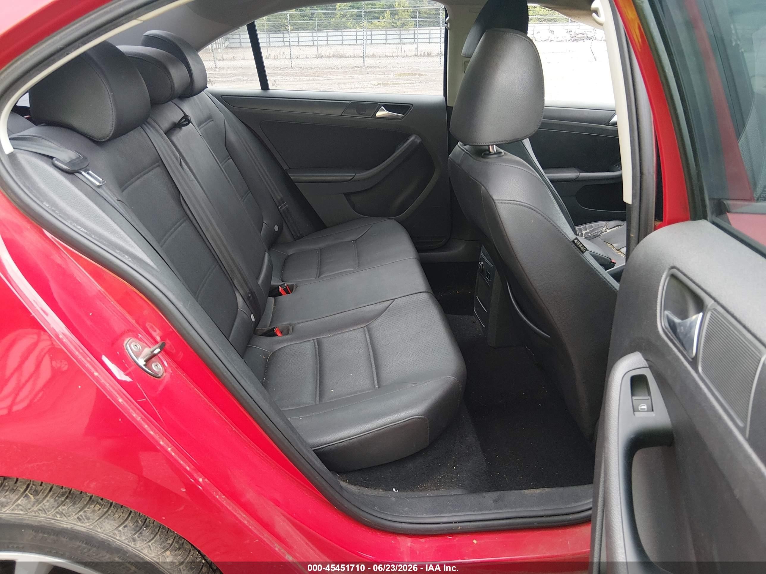 2012 Volkswagen Jetta 2.5l Se Red vin: 3VWDP7AJ7CM417885