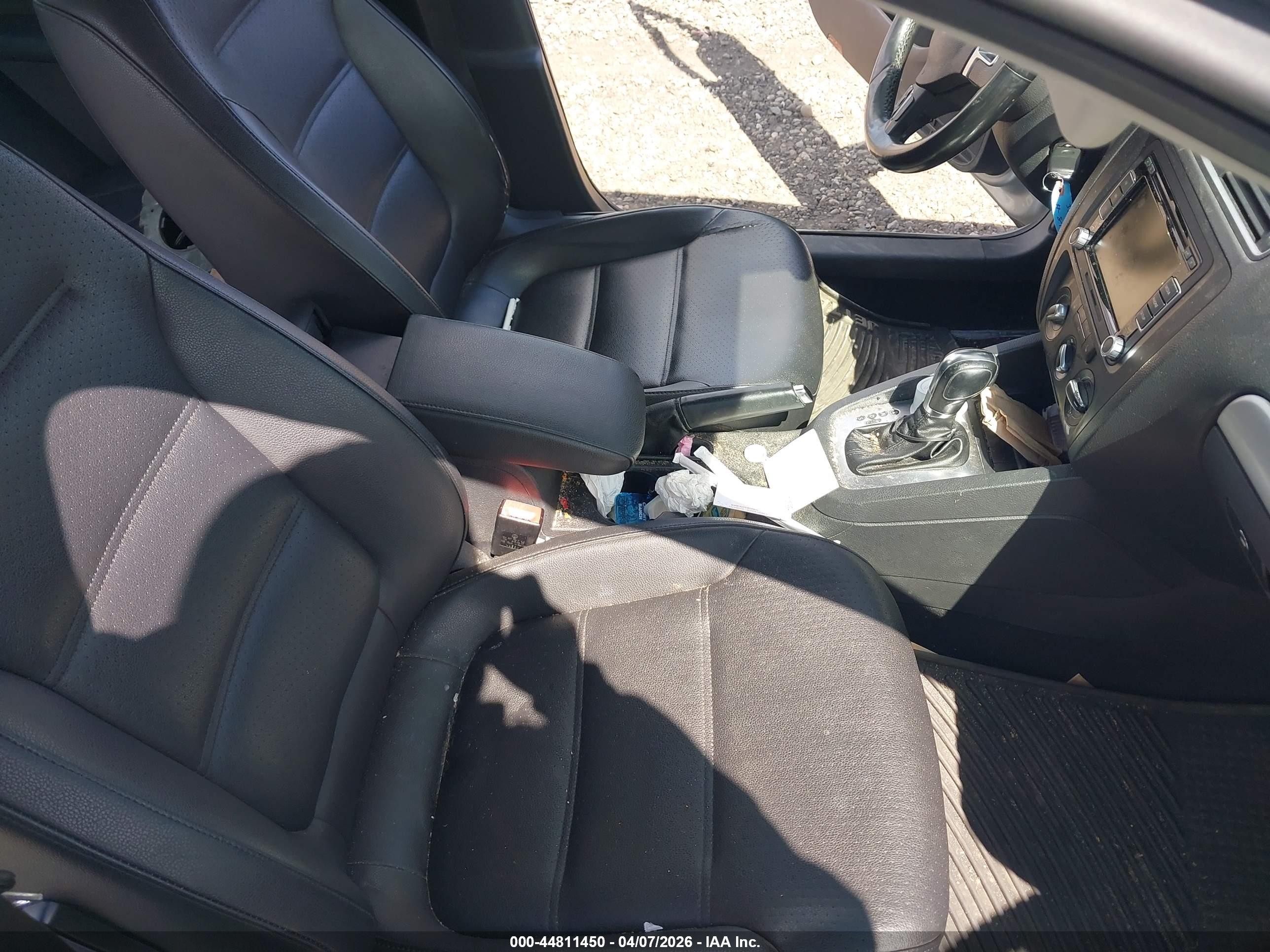 2013 Volkswagen Jetta 2.5l Se Silver vin: 3VWDP7AJ7DM296874