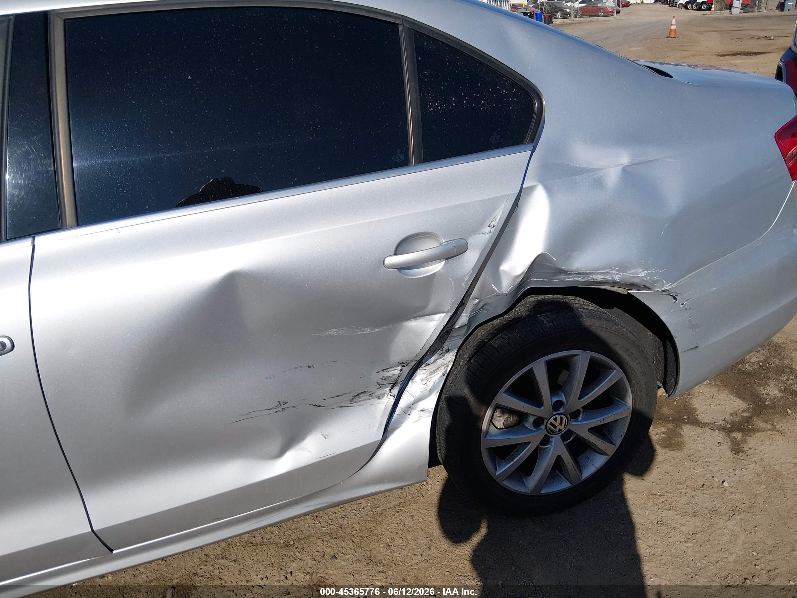 2013 Volkswagen Jetta 2.5l Se Silver vin: 3VWDP7AJ7DM356281